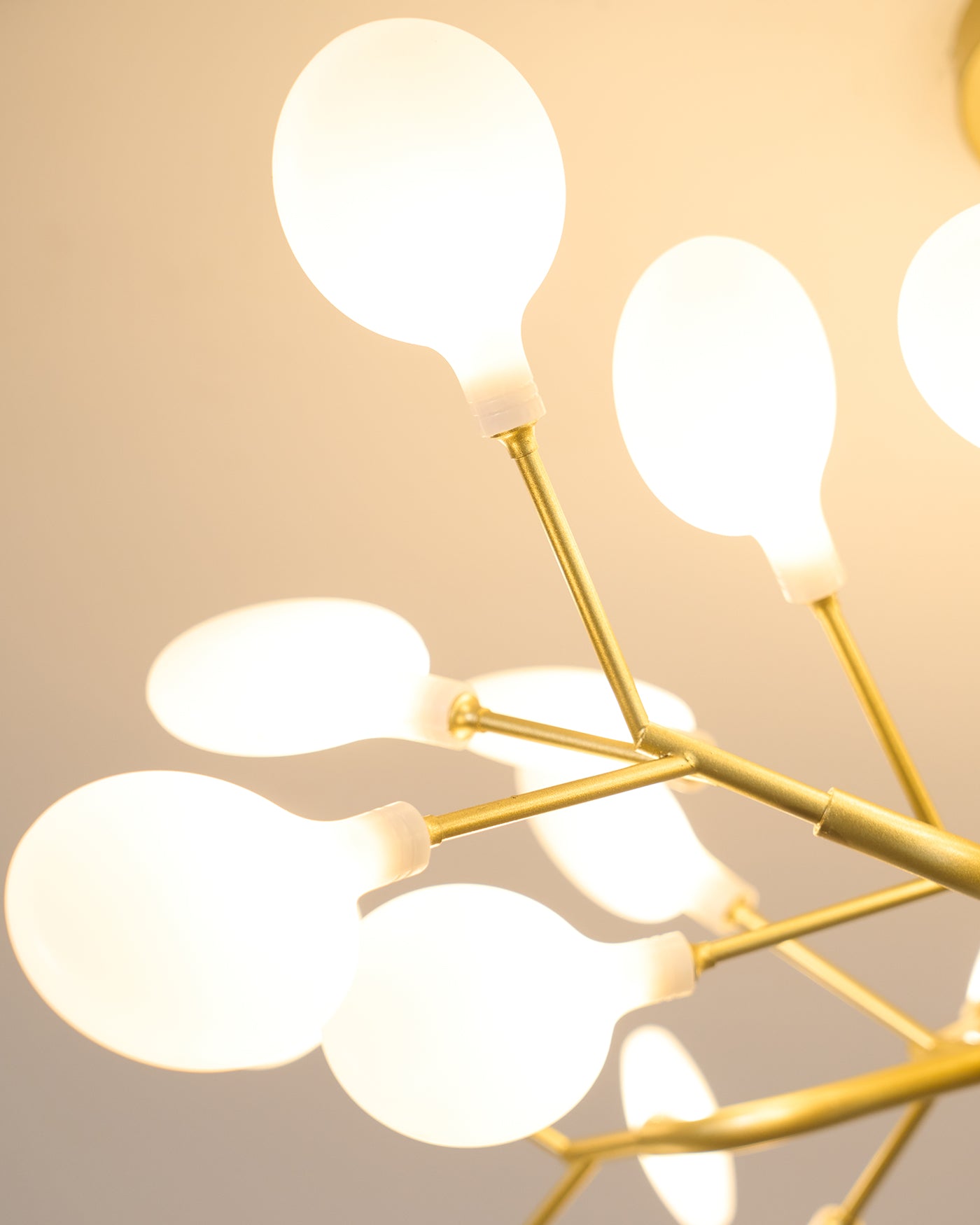 LED Firefly Sputnik Chandelier - Blowlighting