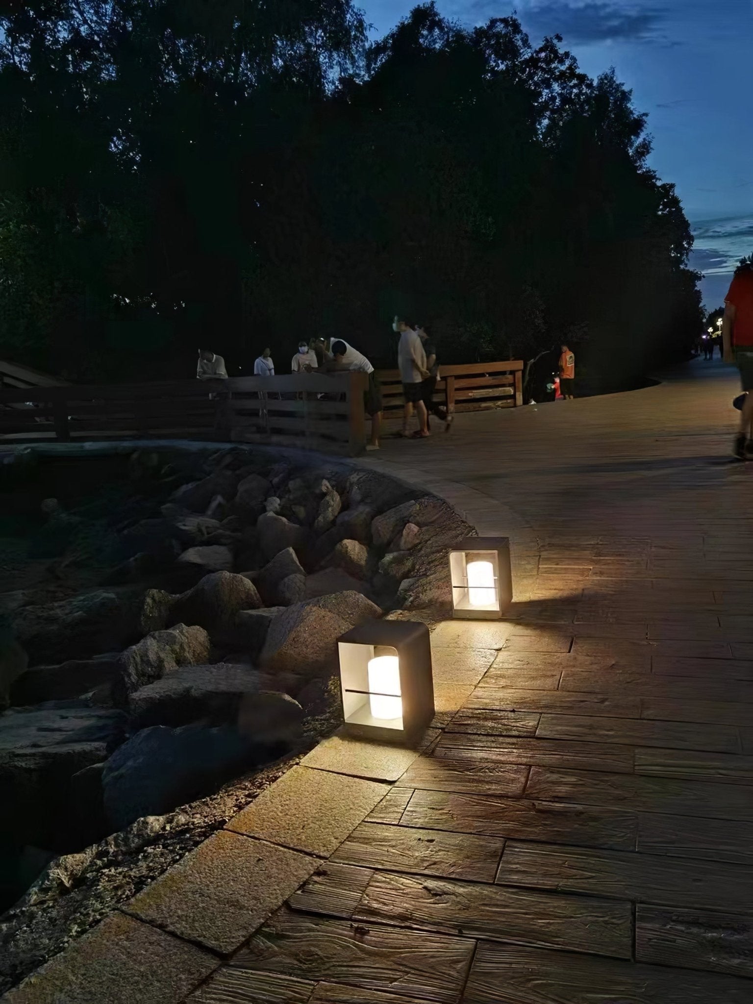 LED Lantern Garden Outdoor Light - Blowlighting
