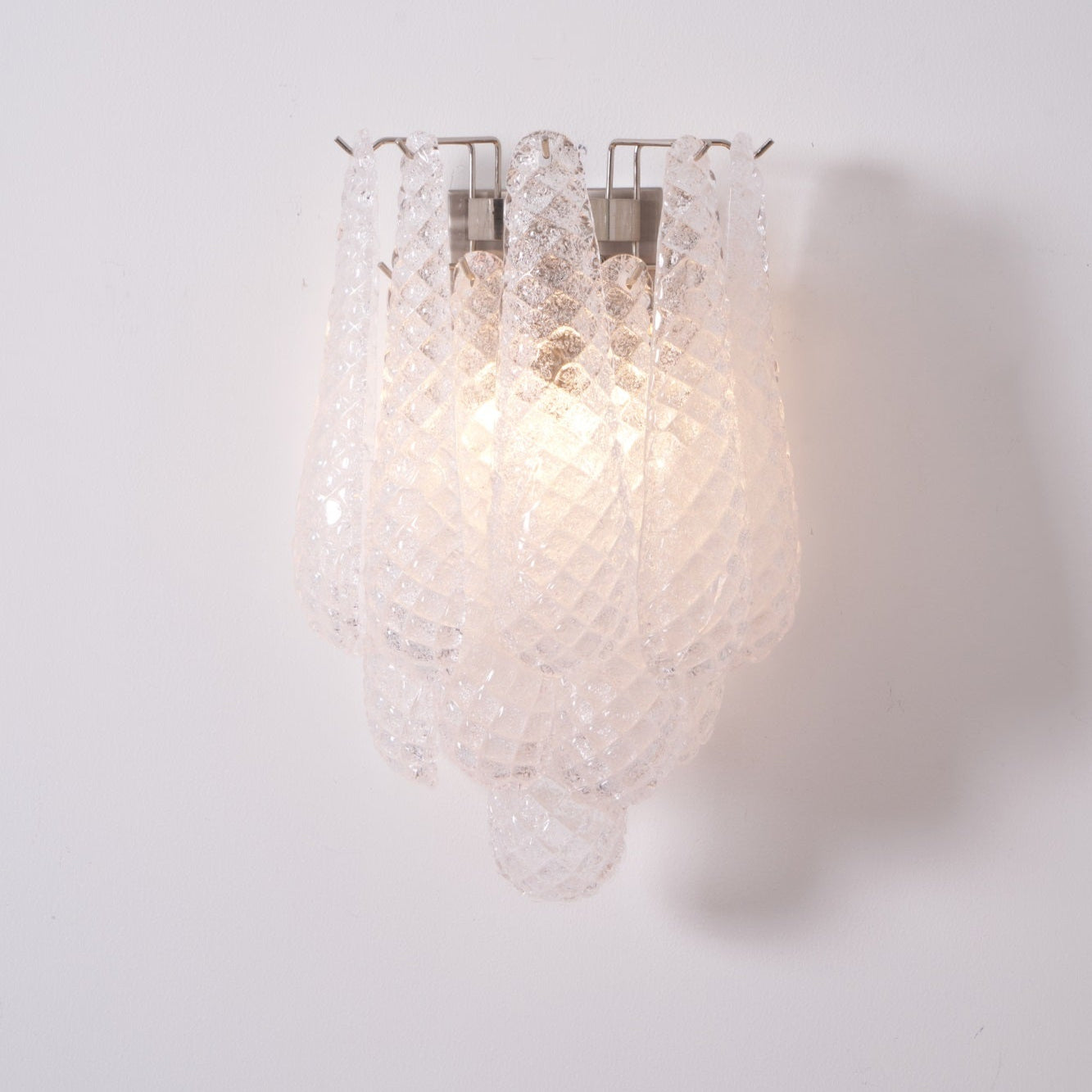 Aurora Wall Lamp Pink Teardrop Glass Floral Artistic - Blowlighting