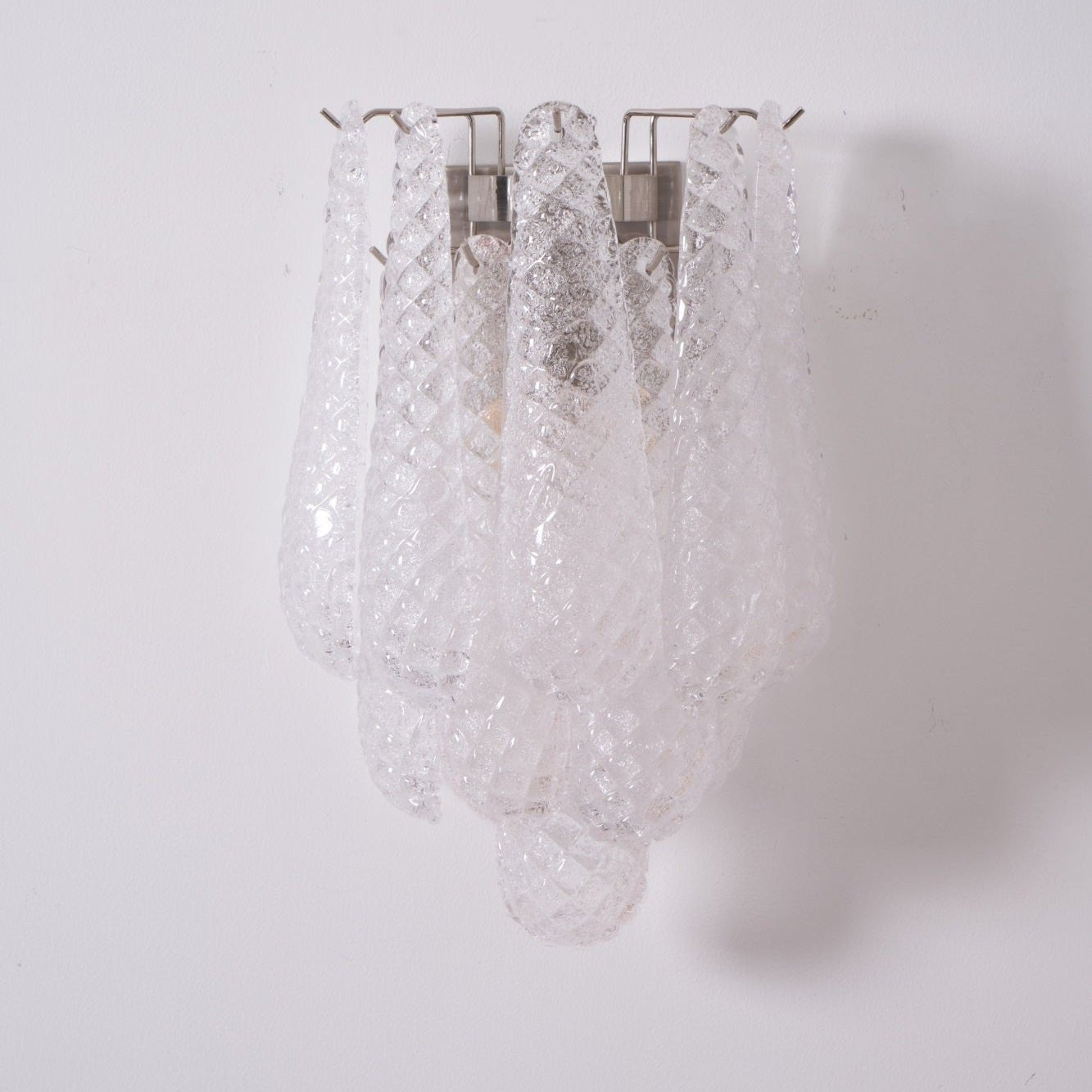 Aurora Wall Lamp Pink Teardrop Glass Floral Artistic - Blowlighting