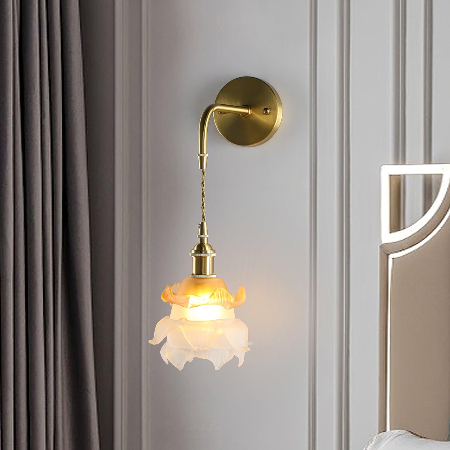 Laura Brass Wall Lamp - Blowlighting