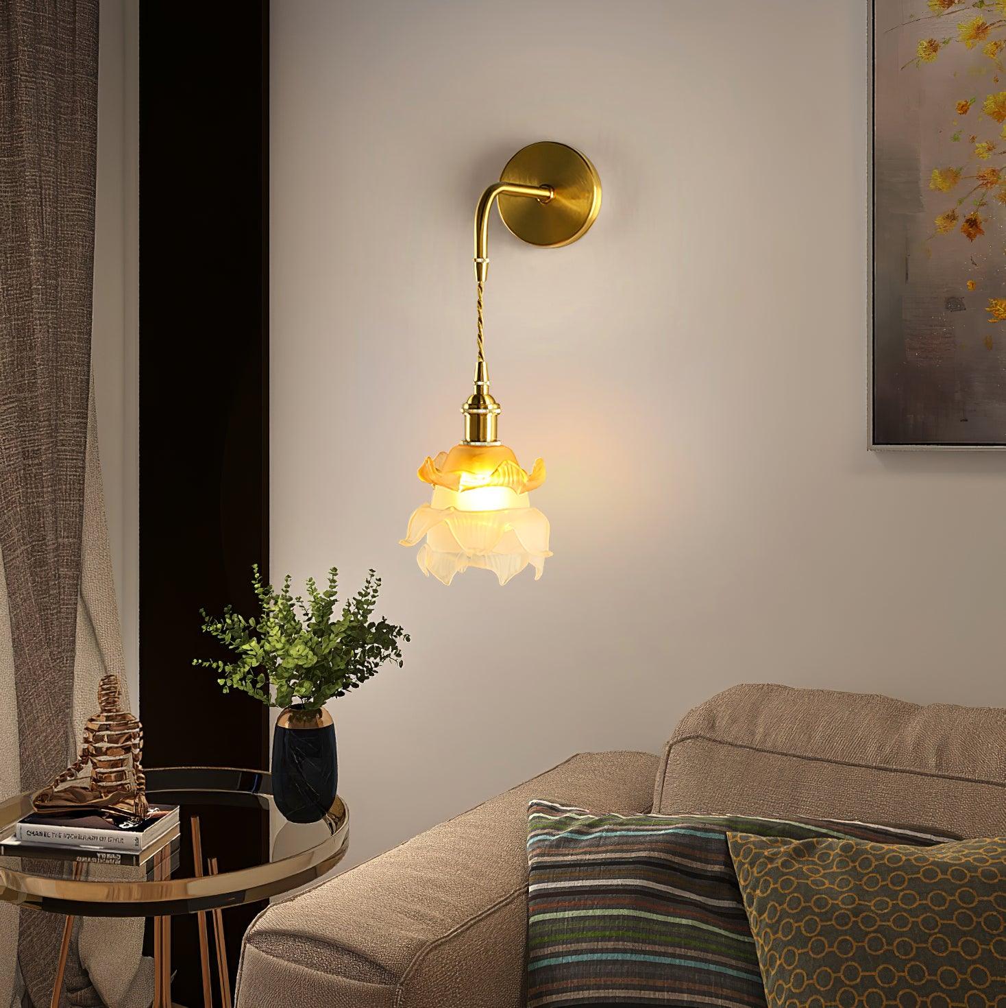 Laura Brass Wall Lamp - Blowlighting