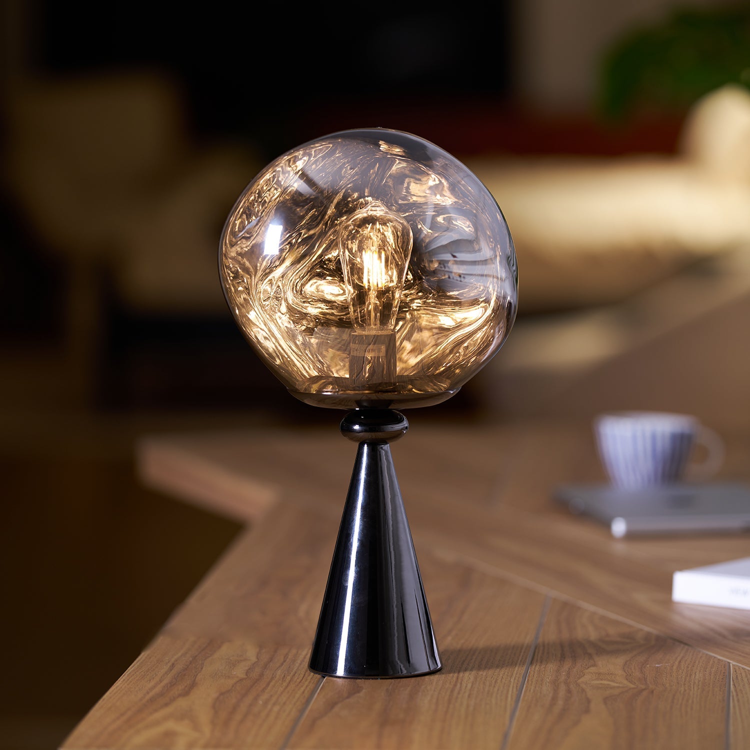 Lava Cone Table Lamp - Blowlighting