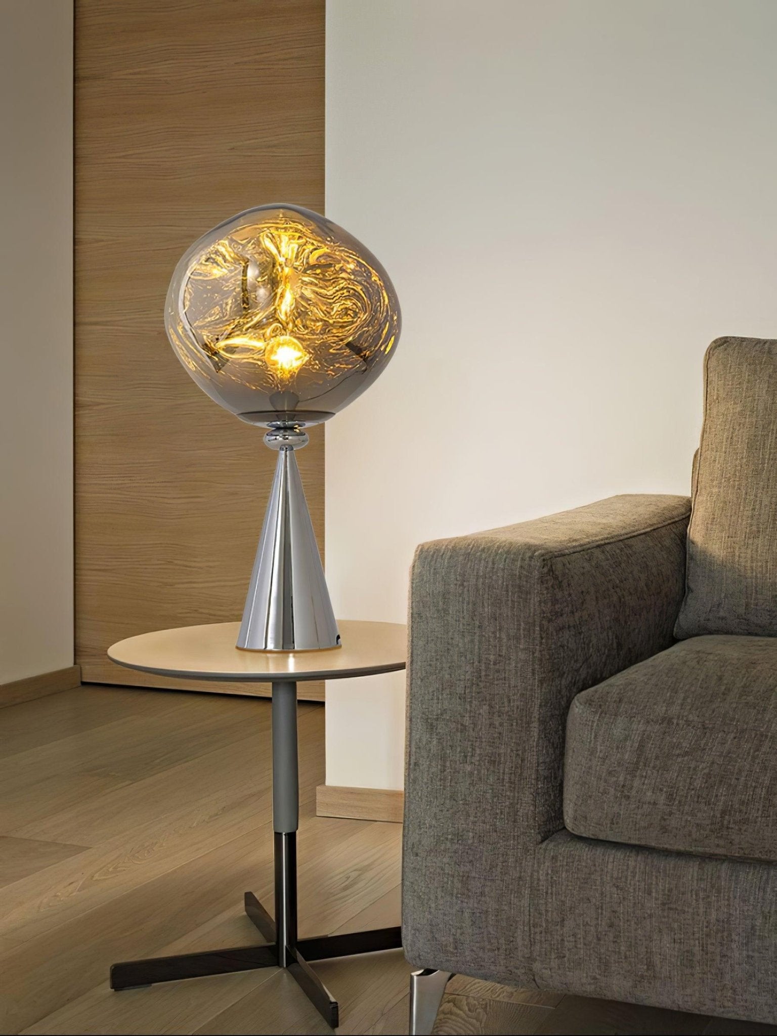 Lava Cone Table Lamp - Blowlighting