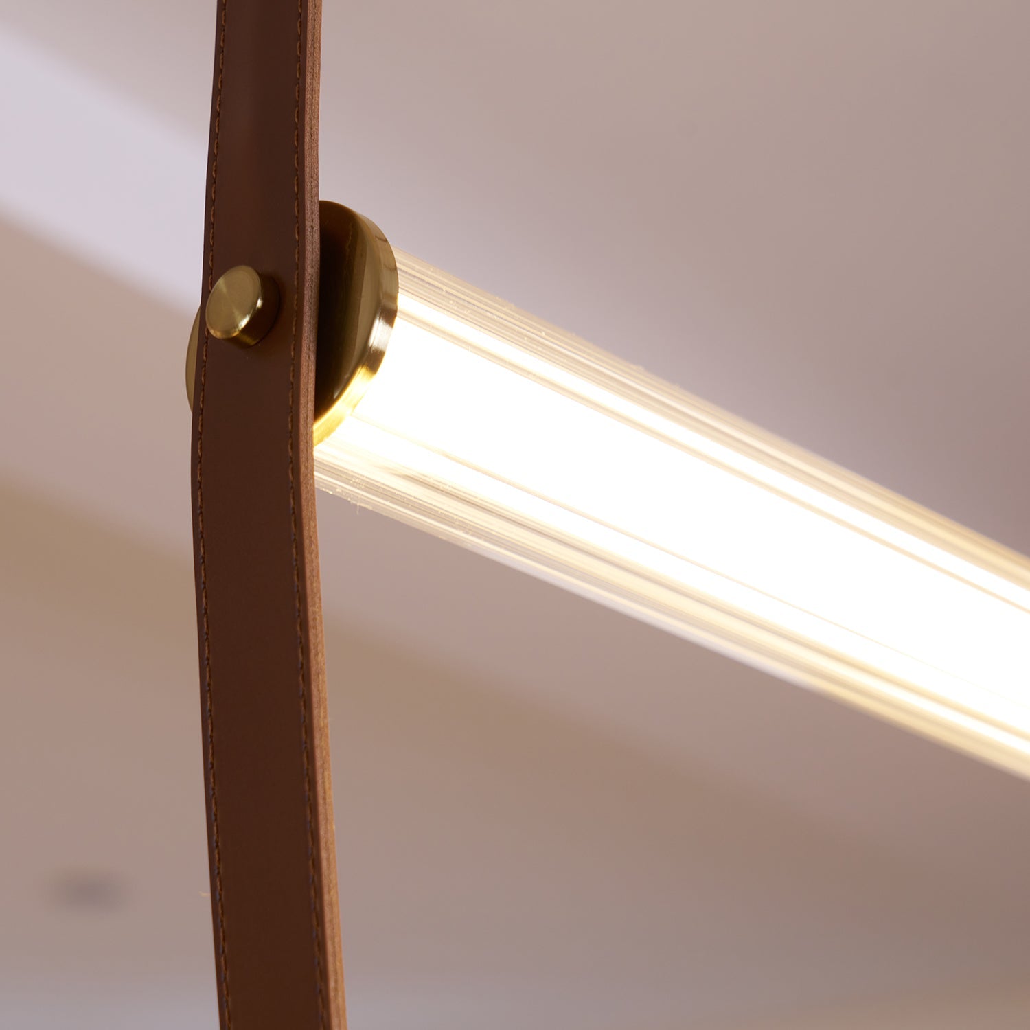 Tracer Belt Pendant Lamp - Blowlighting