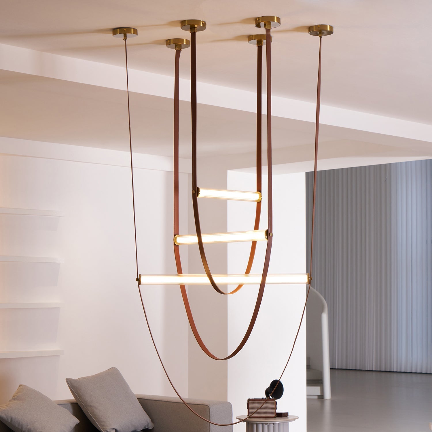 Tracer Belt Pendant Lamp - Blowlighting