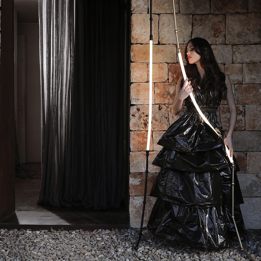 Leda Chandelier - Blowlighting