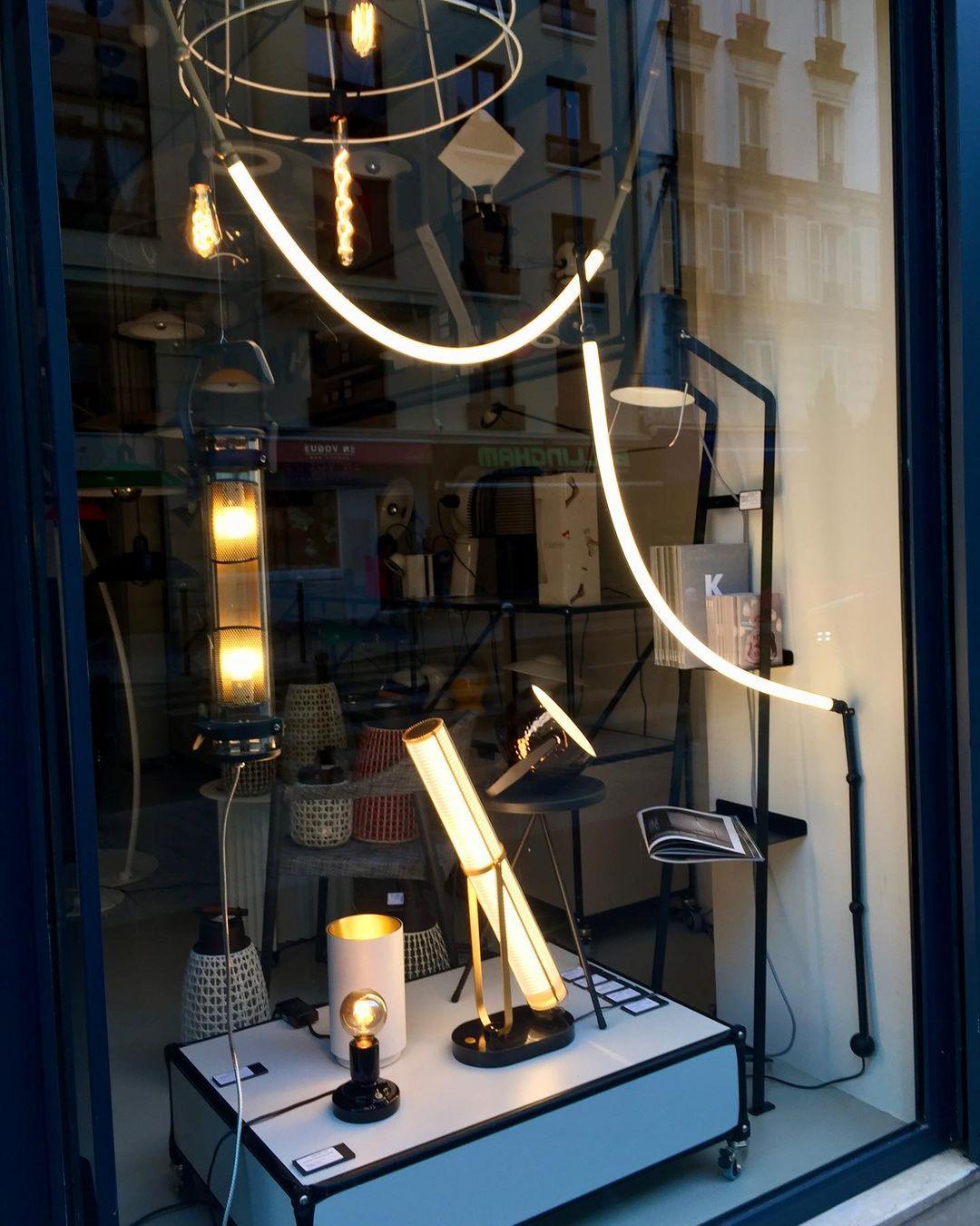 Leda Chandelier - Blowlighting