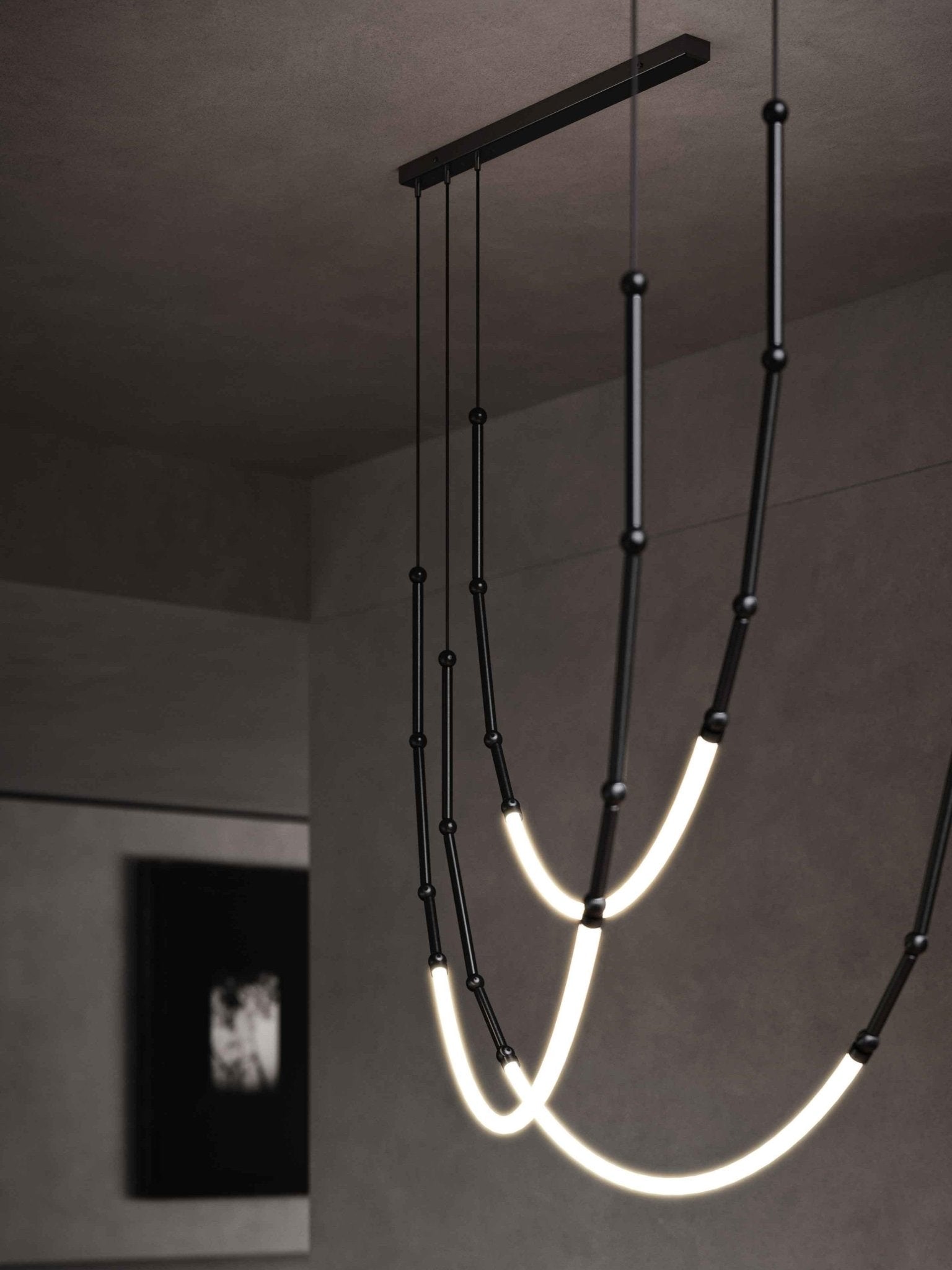 Leda Chandelier - Blowlighting