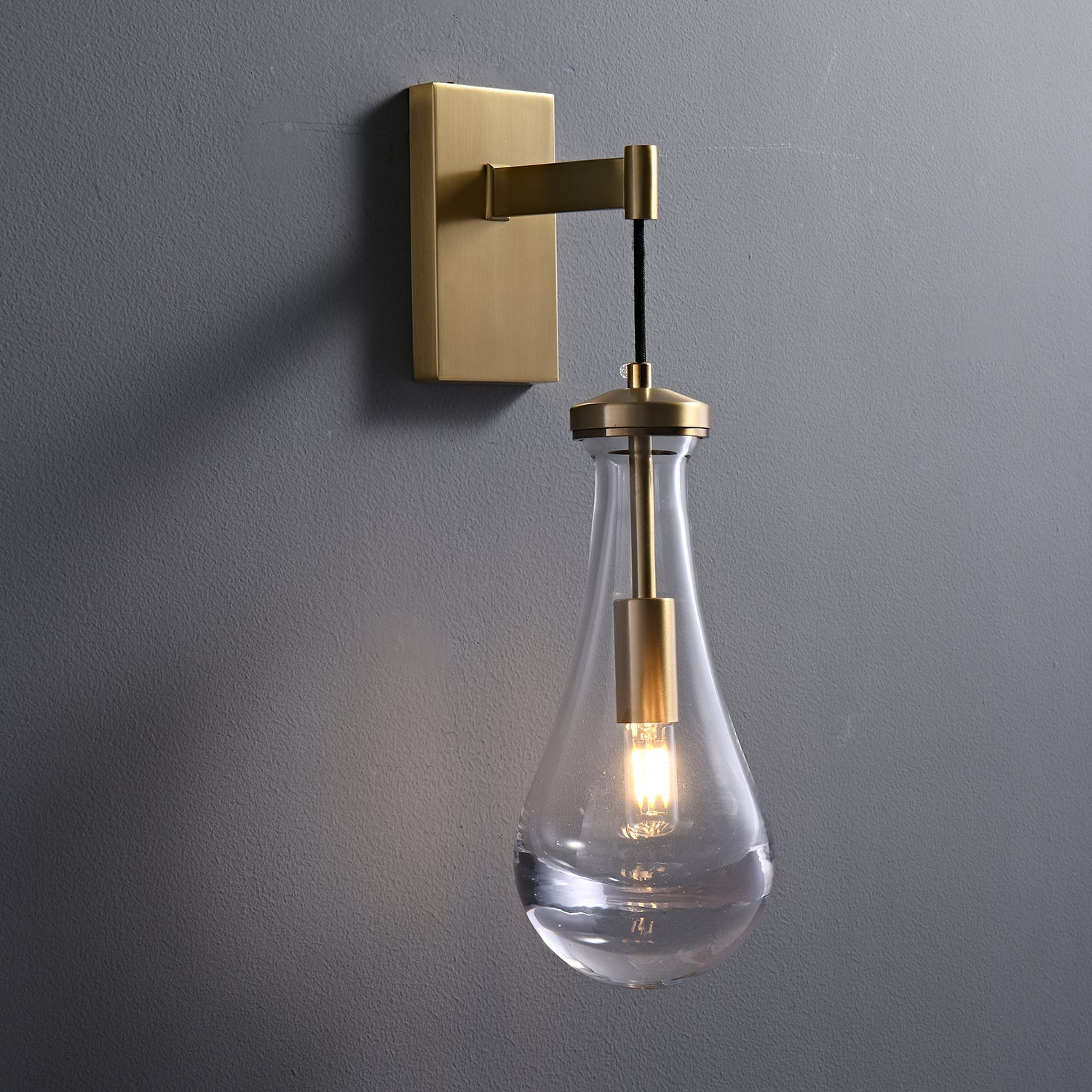 Leontine Glass Wall Lamp - Blowlighting