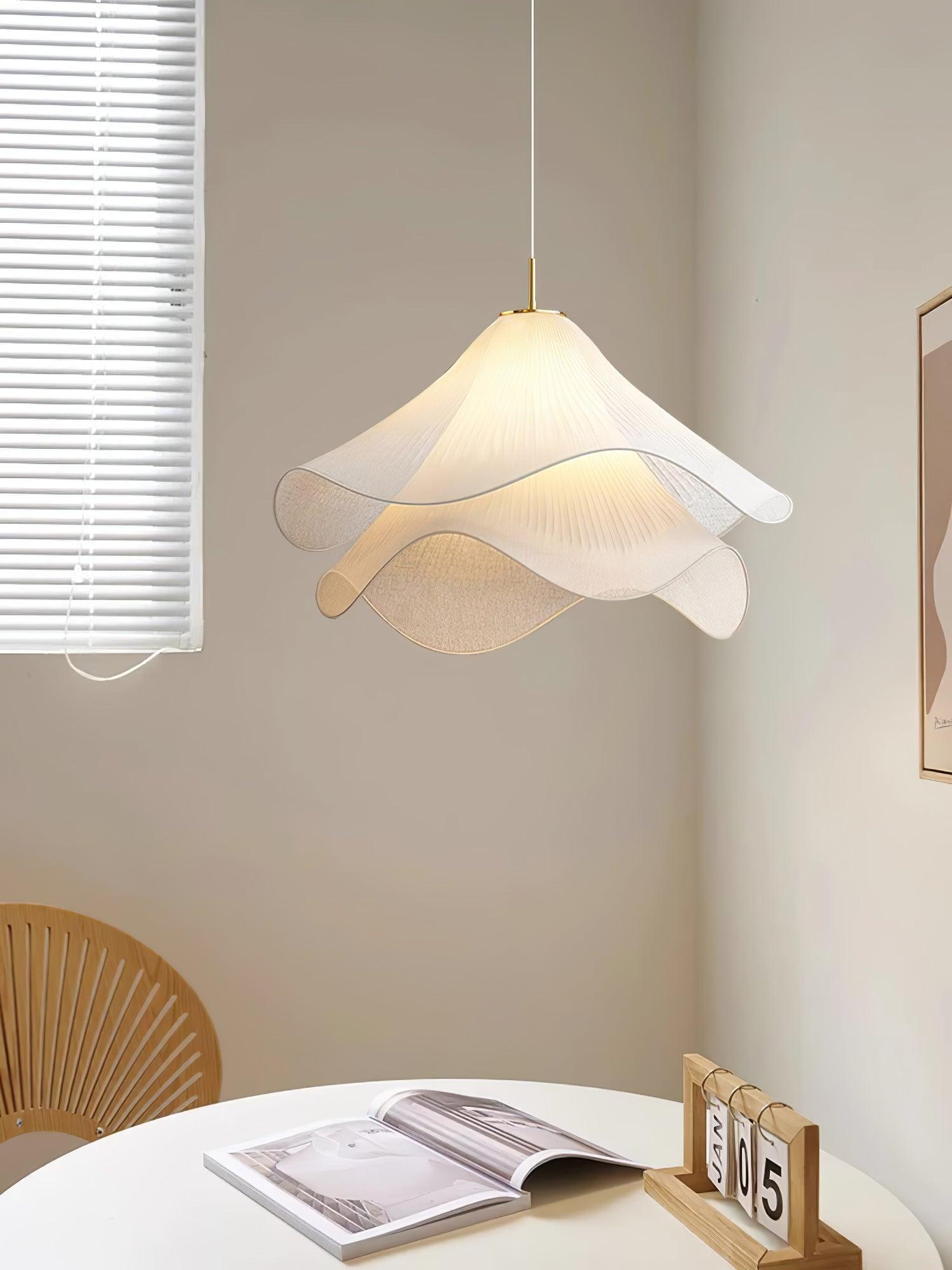 Ethereal Bloom Plug-in Pendant Light - Blowlighting