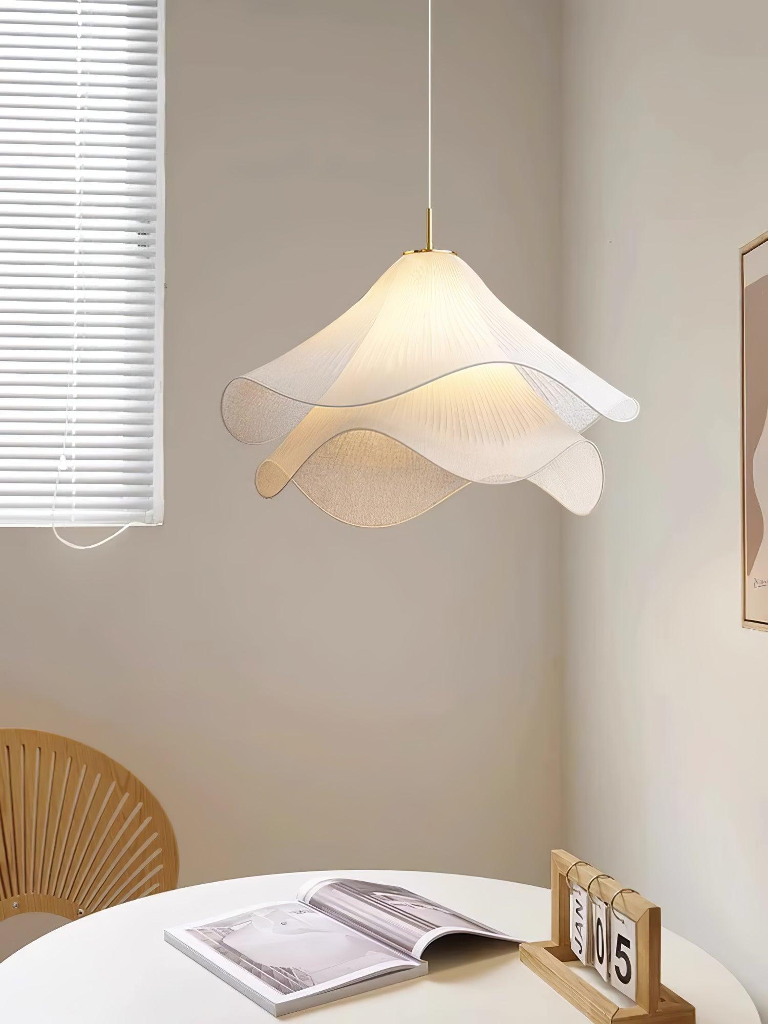Ethereal Bloom Plug-in Pendant Light - Blowlighting