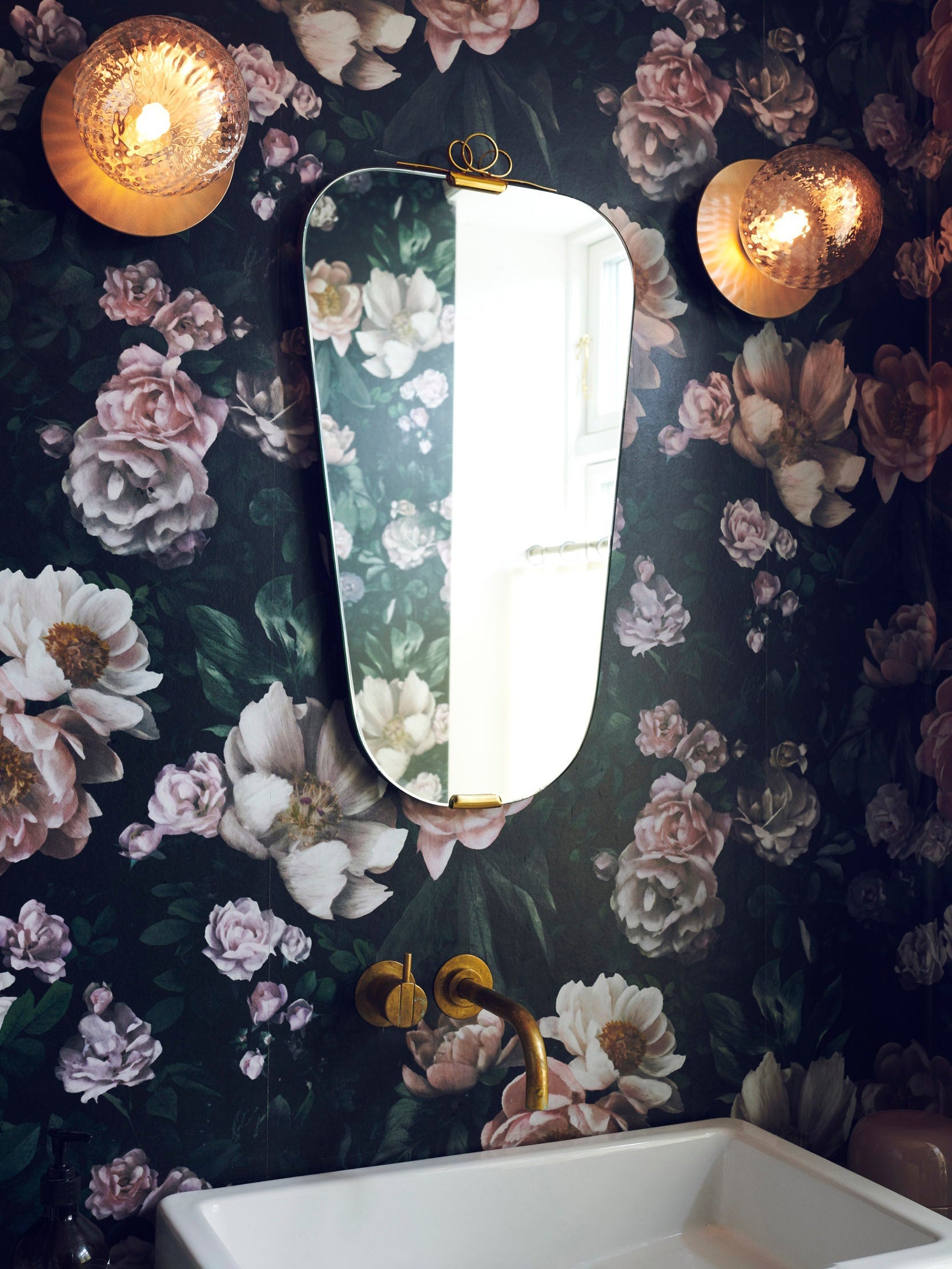 Celeste Wall Lamp - Blowlighting