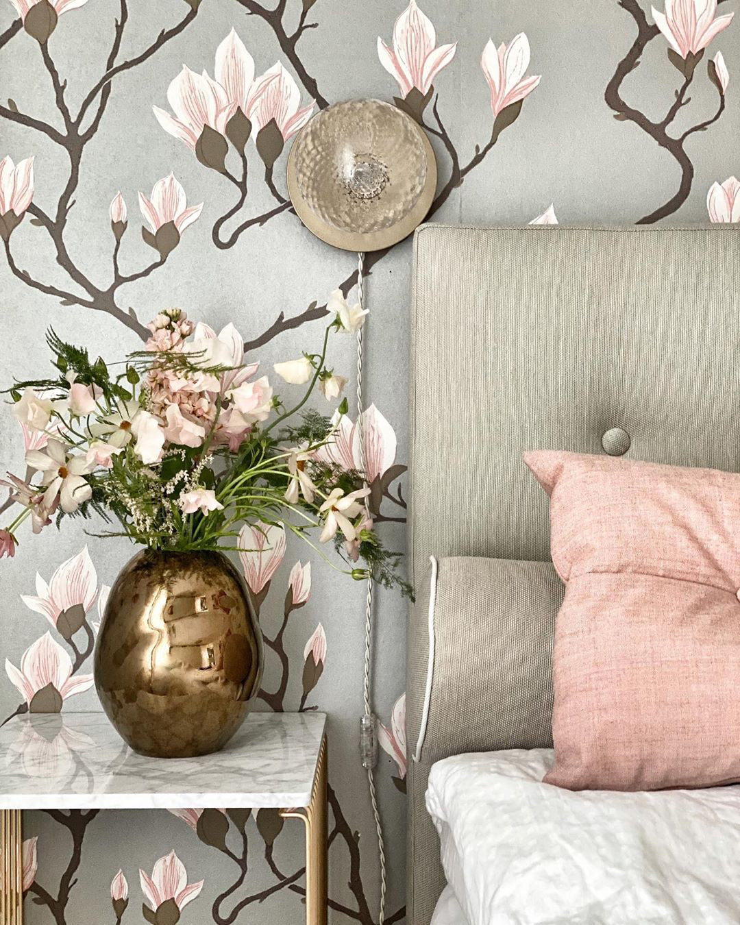 Lunara Wall Lamp - Blowlighting