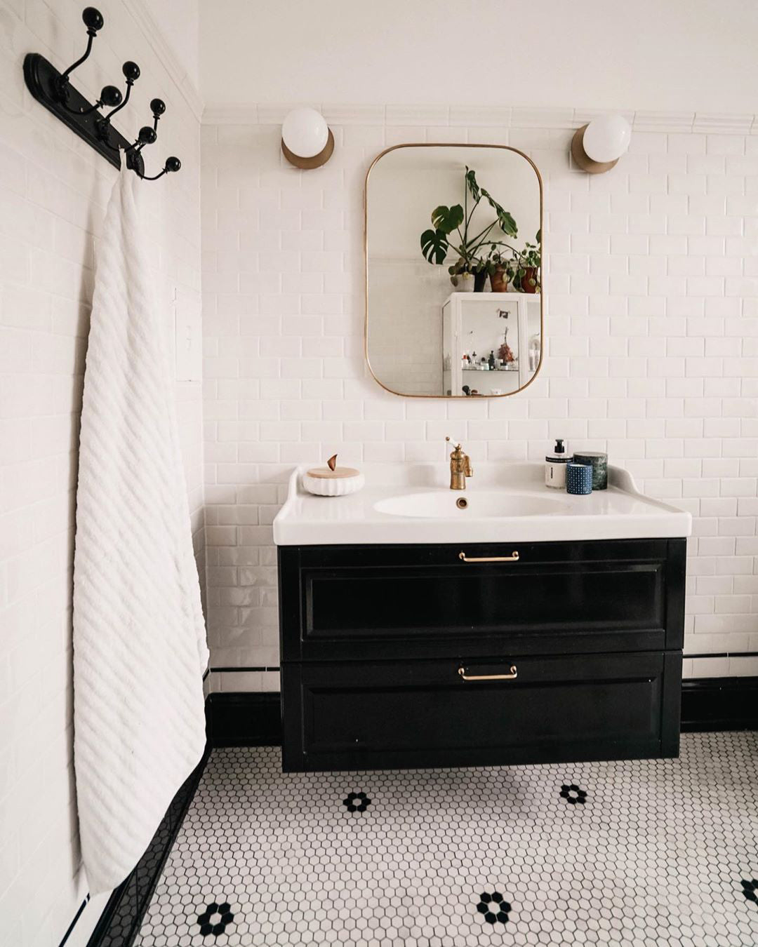 Celeste Wall Lamp - Blowlighting