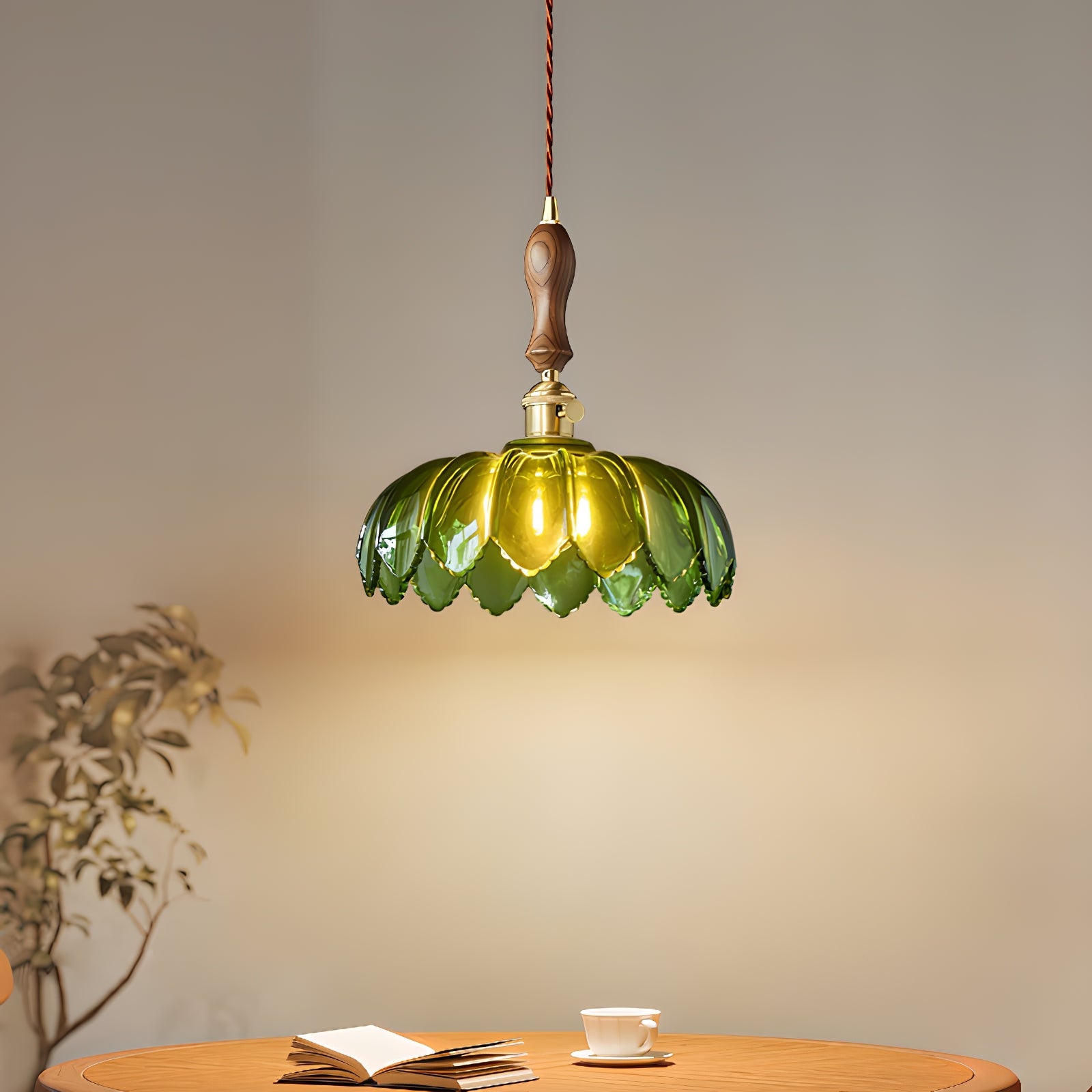 Lila Petal Pendant Lamp - Blowlighting