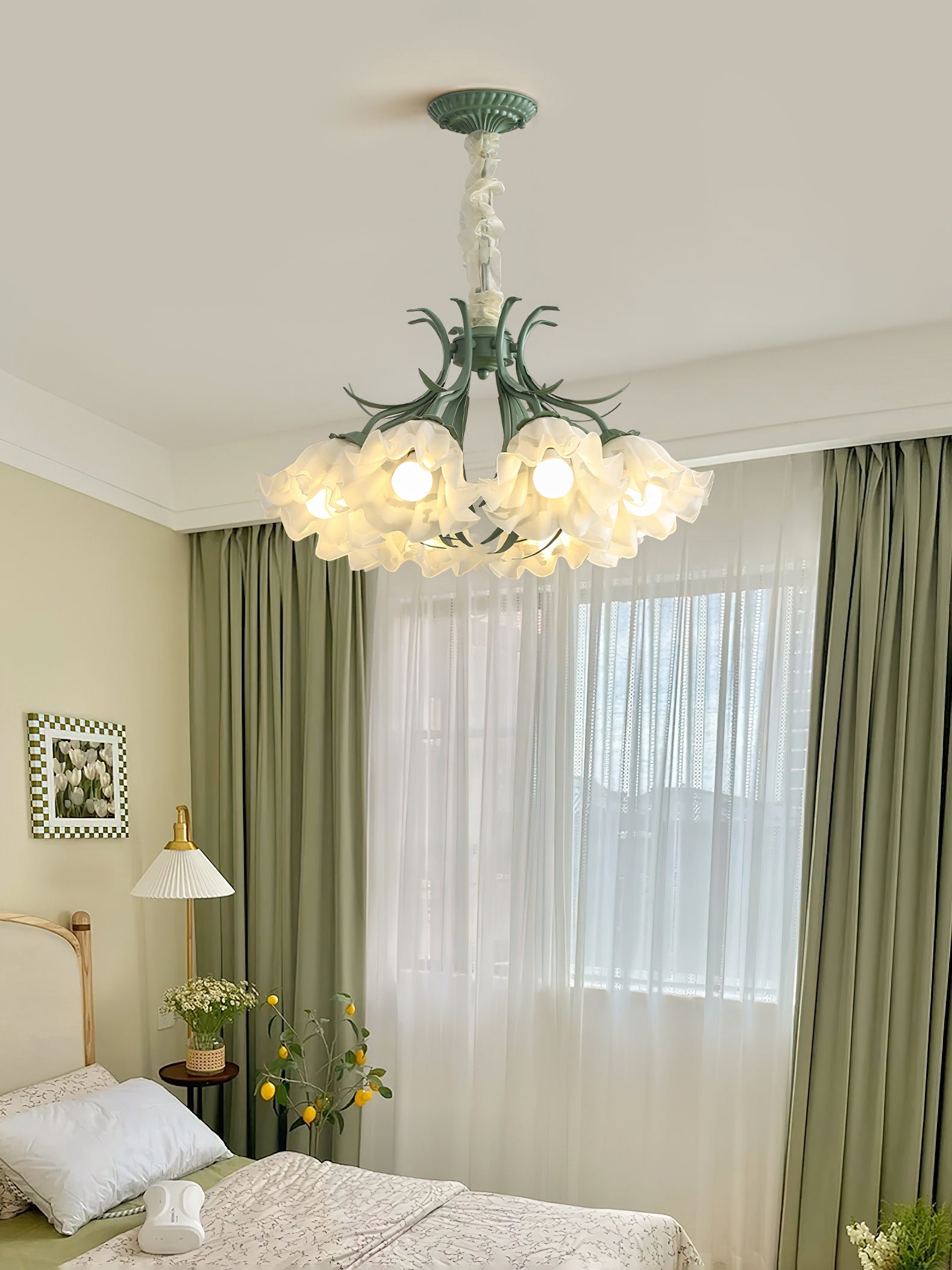 Lily of the Valley Flower Chandelier - Blowlighting