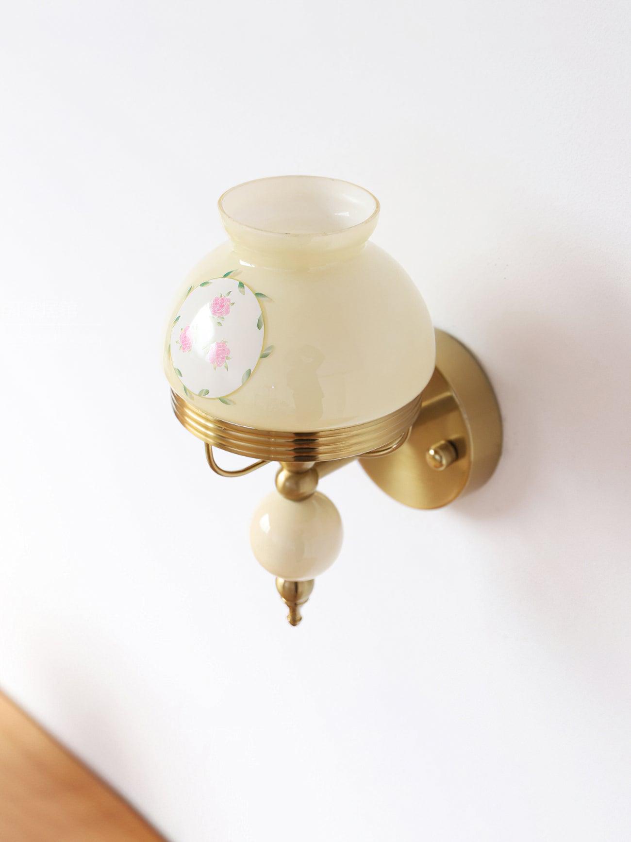 Loa Glass Wall Lamp - Blowlighting