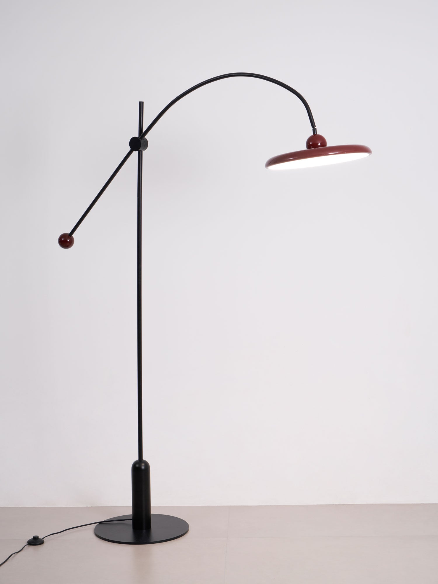Lola Floor Lamp - Blowlighting