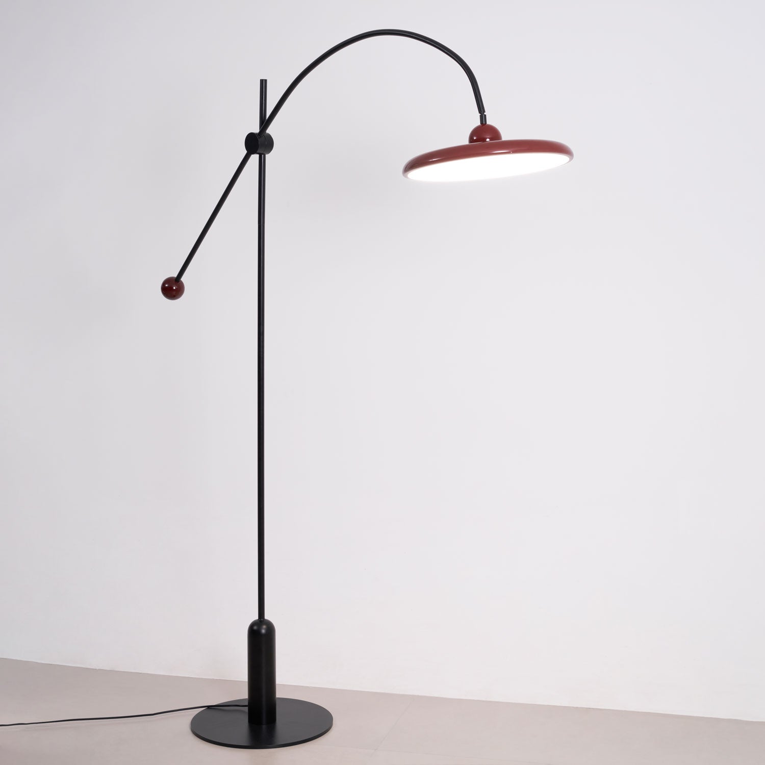 Lola Floor Lamp - Blowlighting