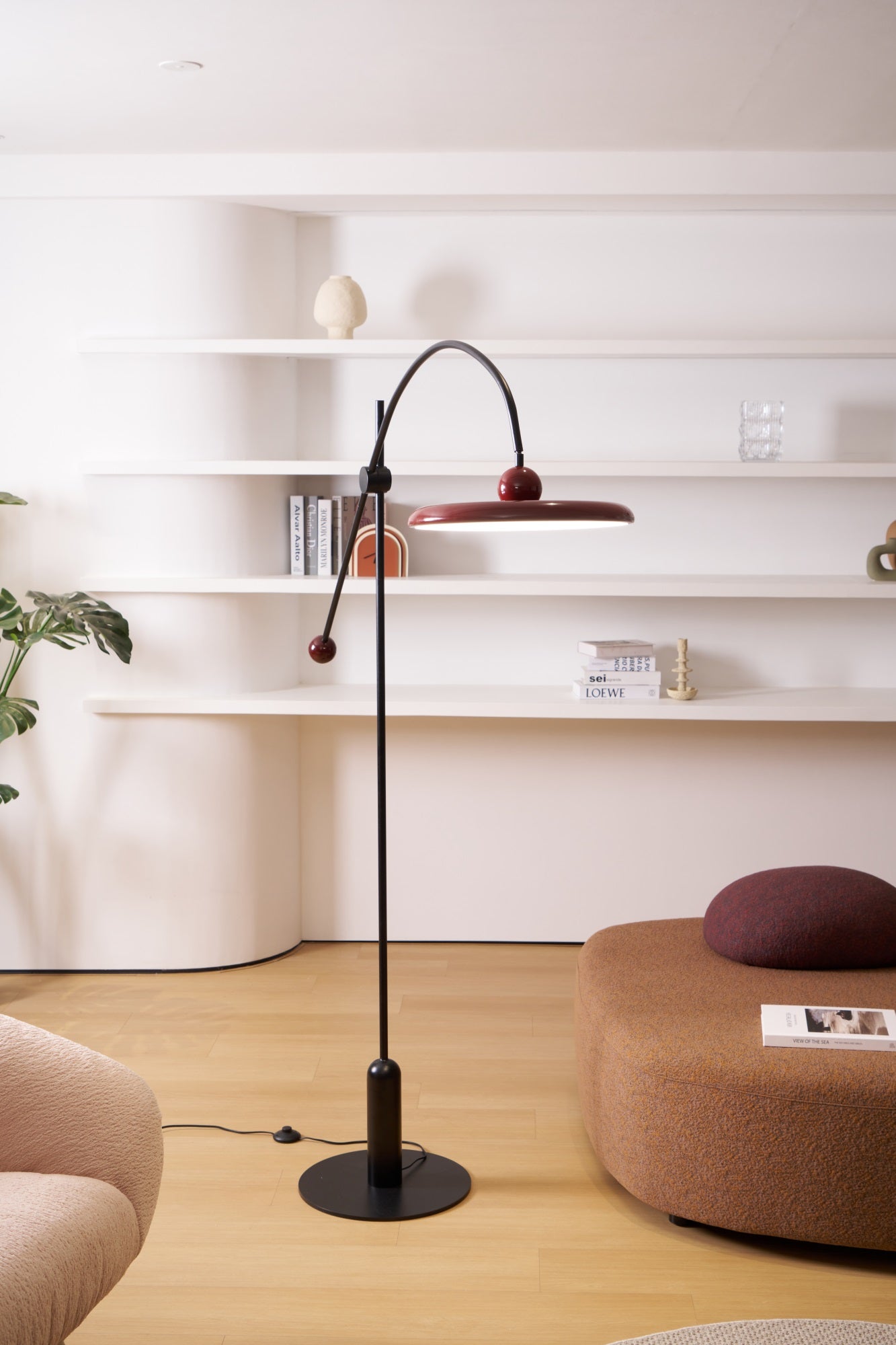 Lola Floor Lamp - Blowlighting