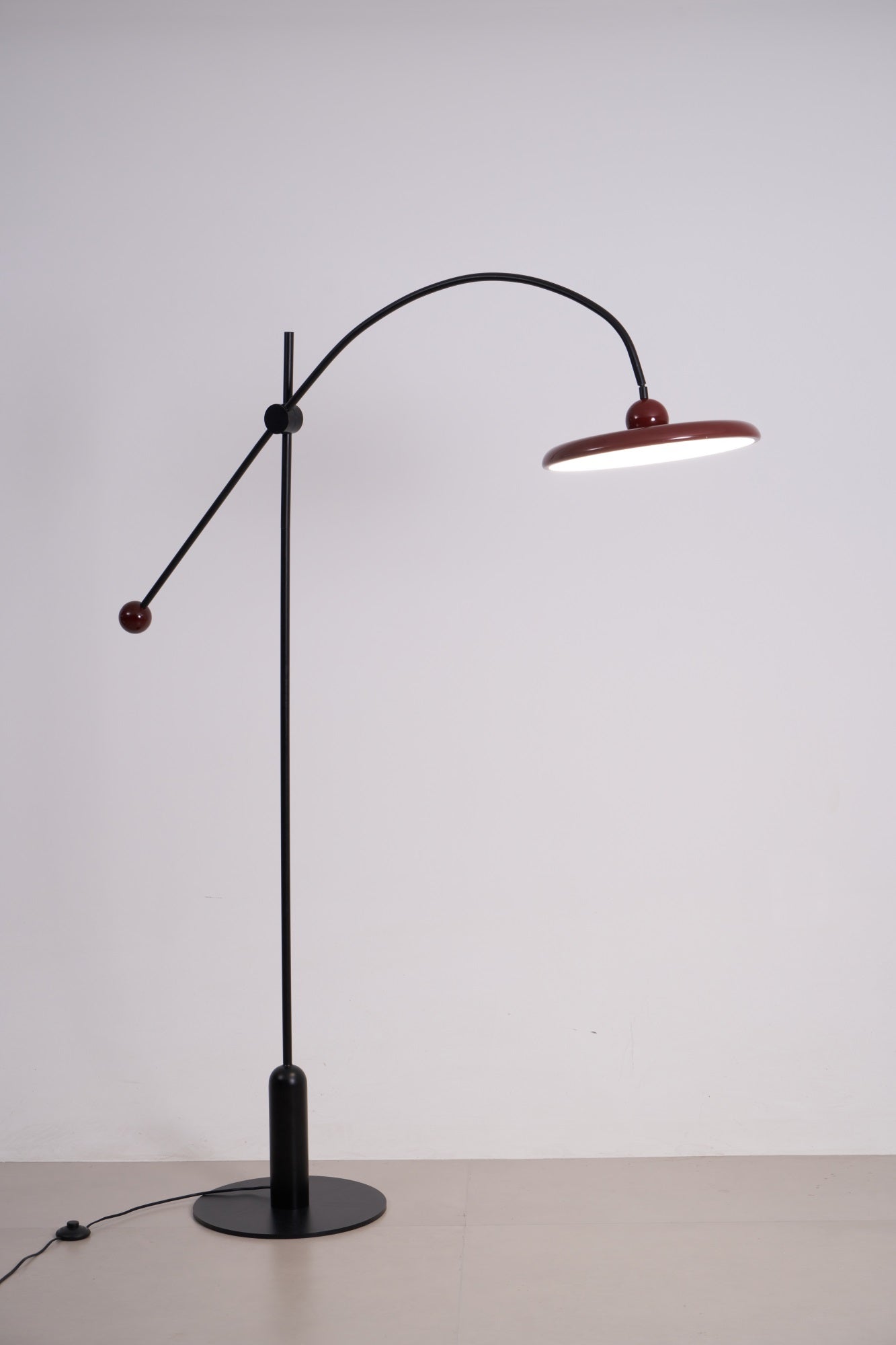 Lola Floor Lamp - Blowlighting