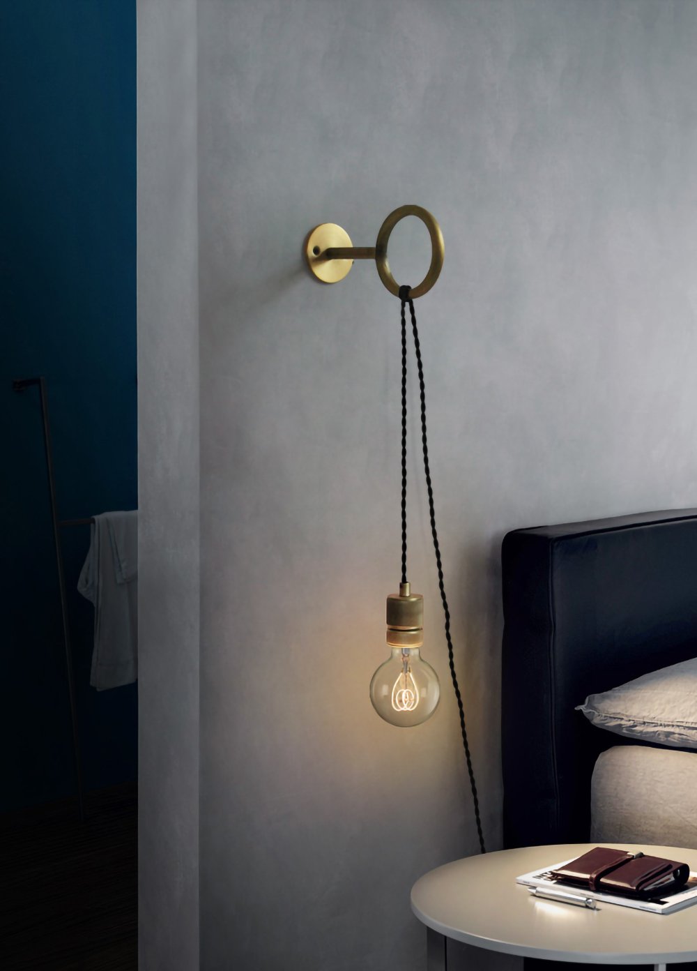 Loop Minimalist Wall Light - Blowlighting