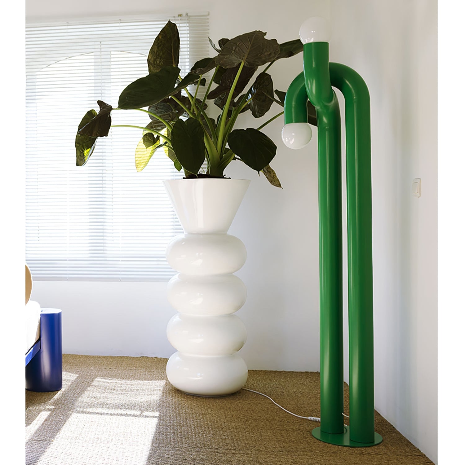 Loopi Floor Lamp - Blowlighting