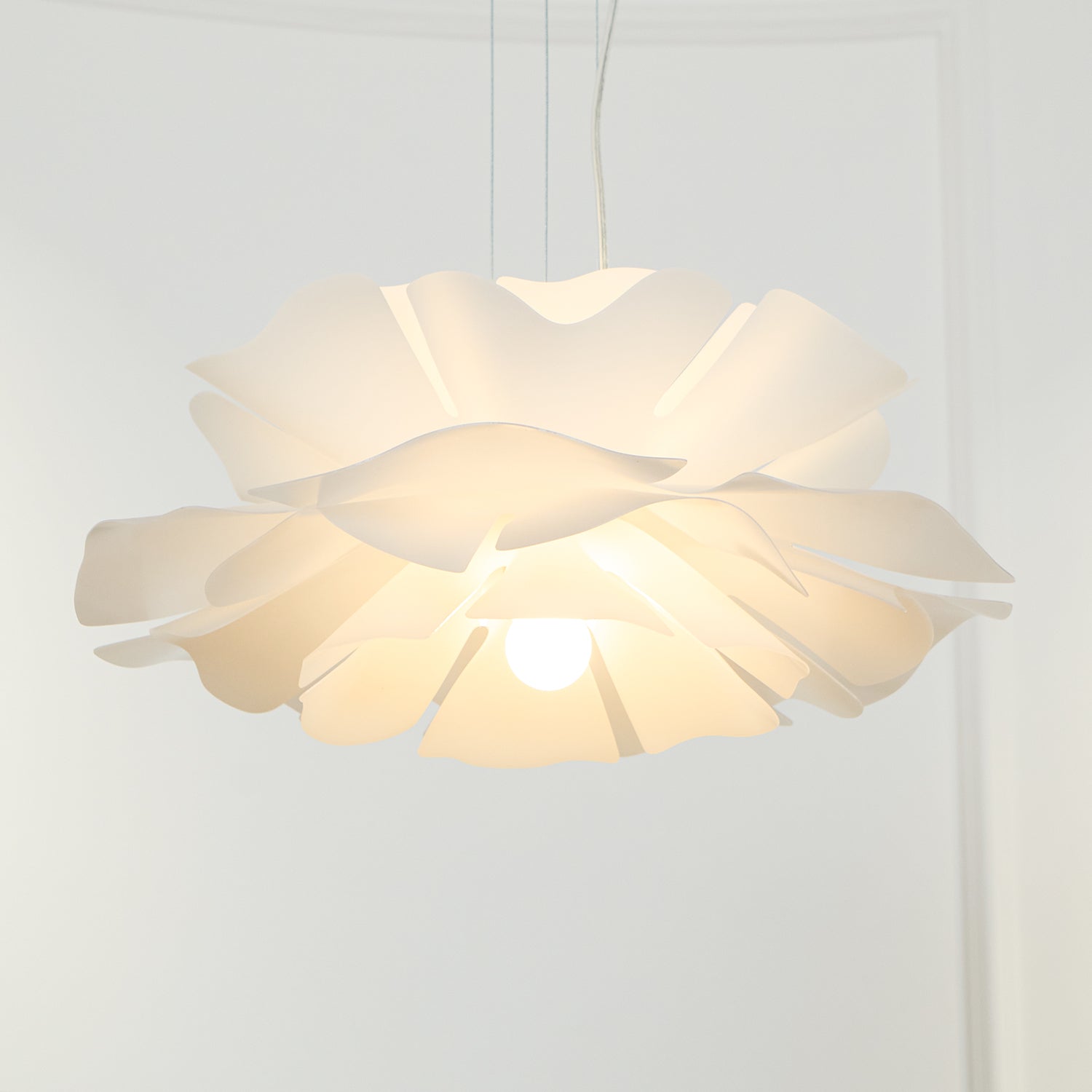 Lotus Flower Pendant Lamp - Blowlighting