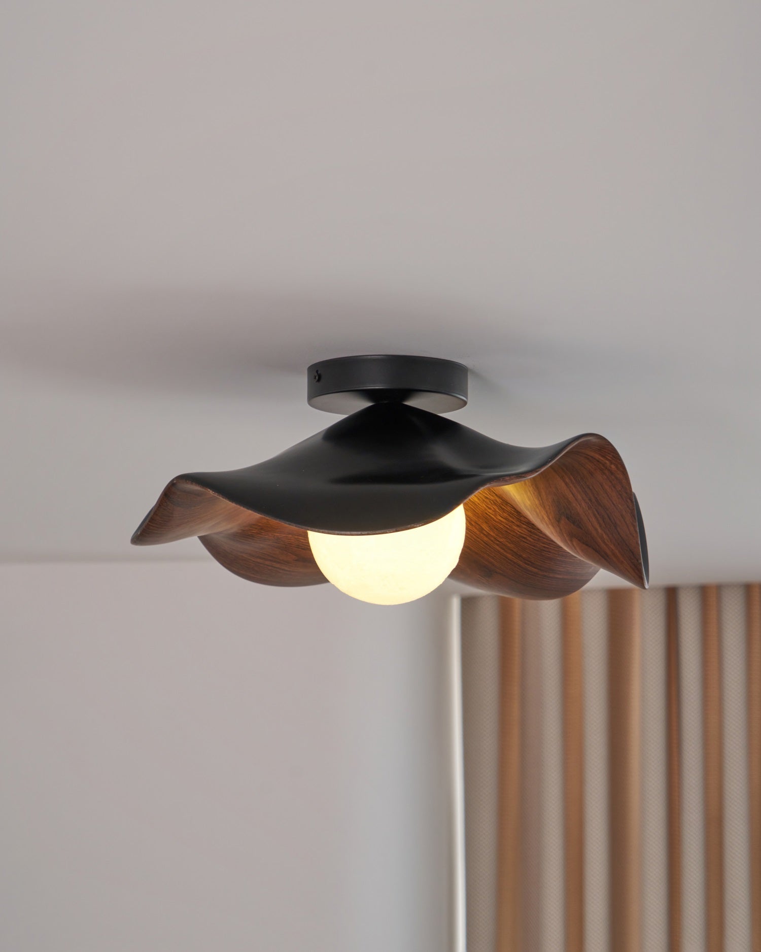 Lotus Leaf Ceiling Lamp - Blowlighting