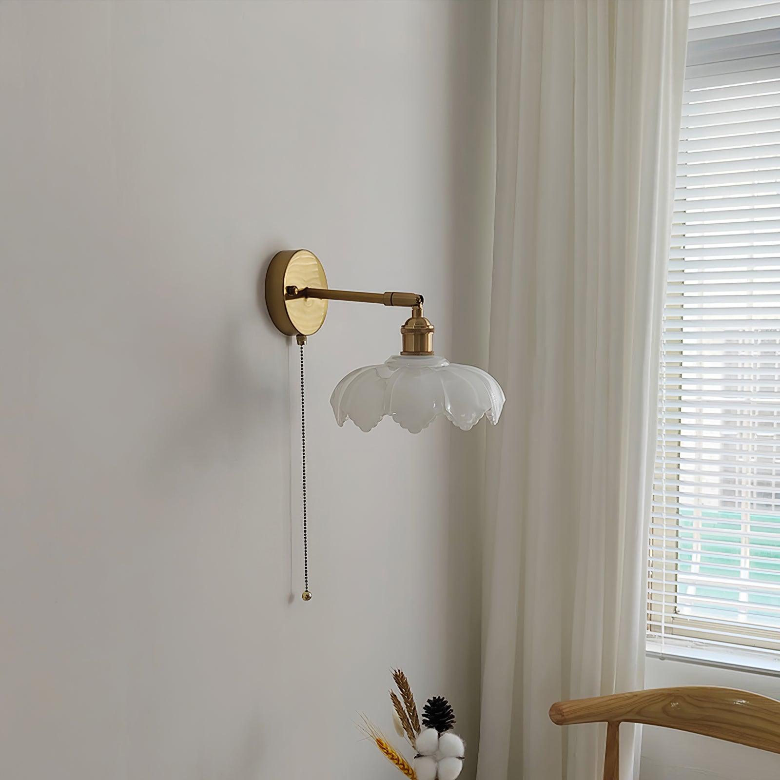 Lotus Rotatable Wall Lamp - Blowlighting