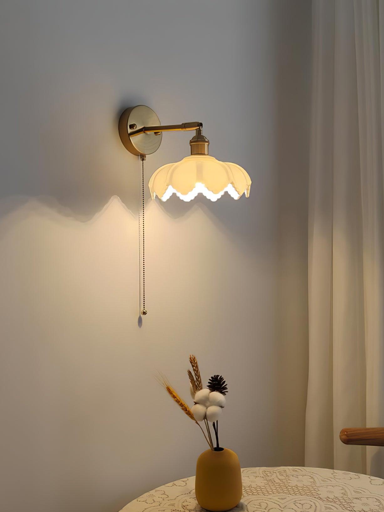 Lotus Rotatable Wall Lamp - Blowlighting
