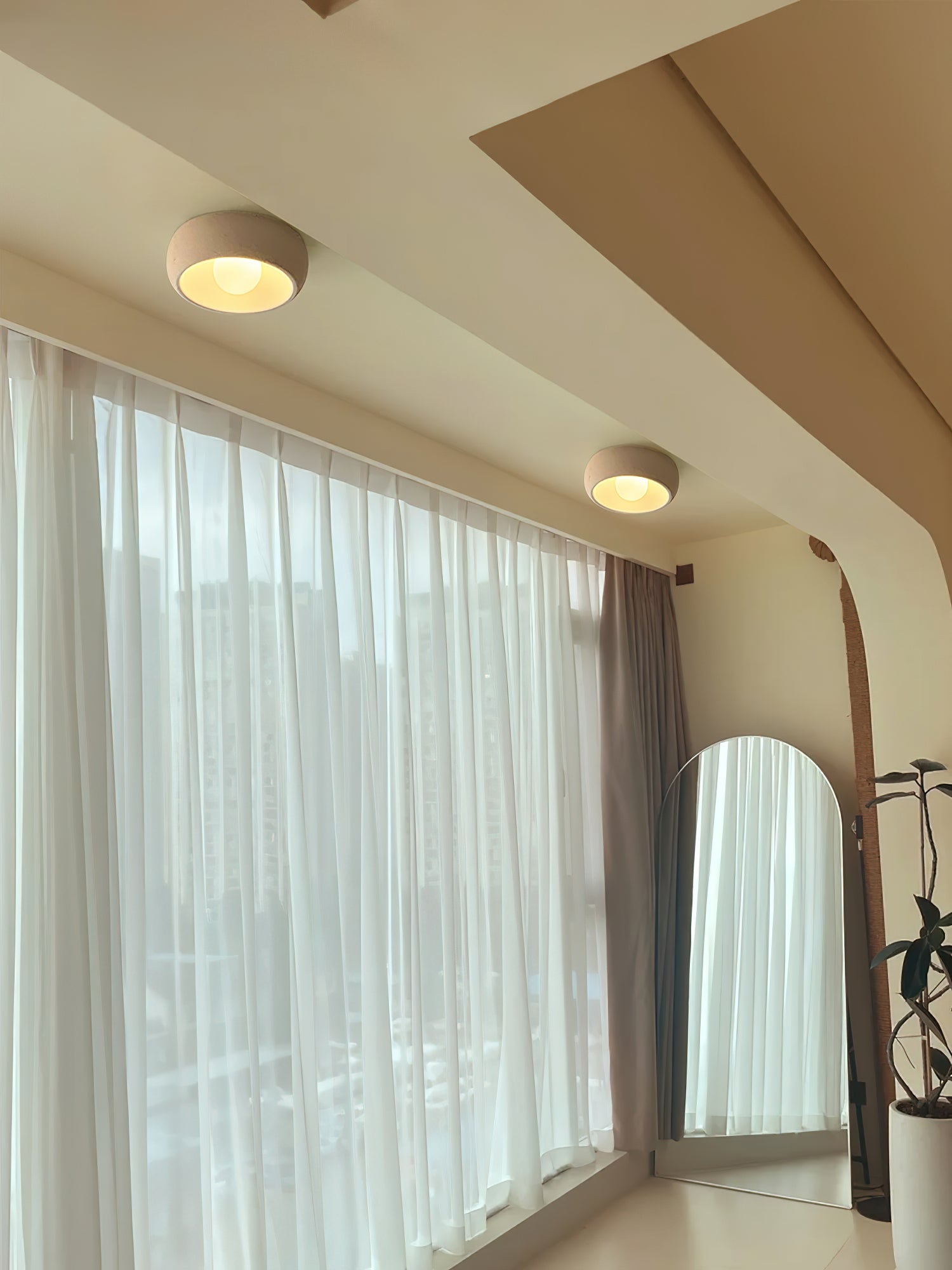 Louis Round Ceiling Light - Blowlighting