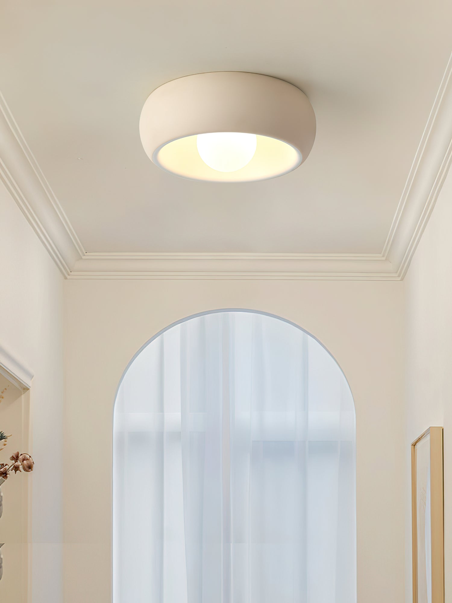 Louis Round Ceiling Light - Blowlighting