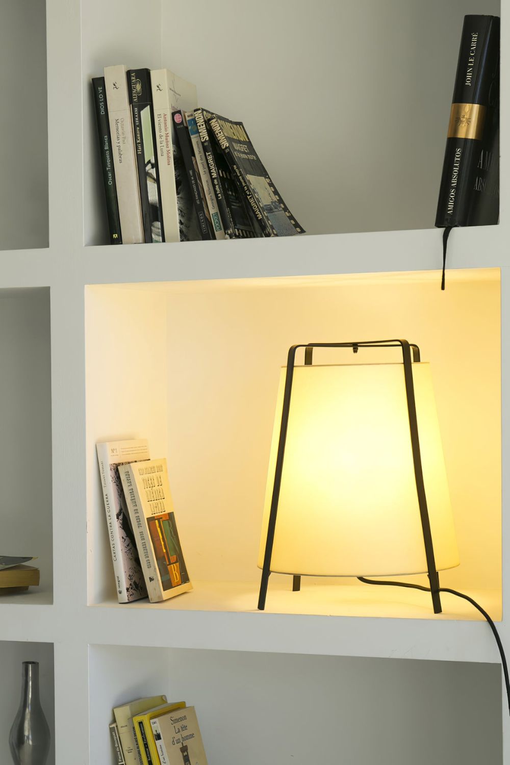 Luca Soft Glow Table Lamp - Blowlighting