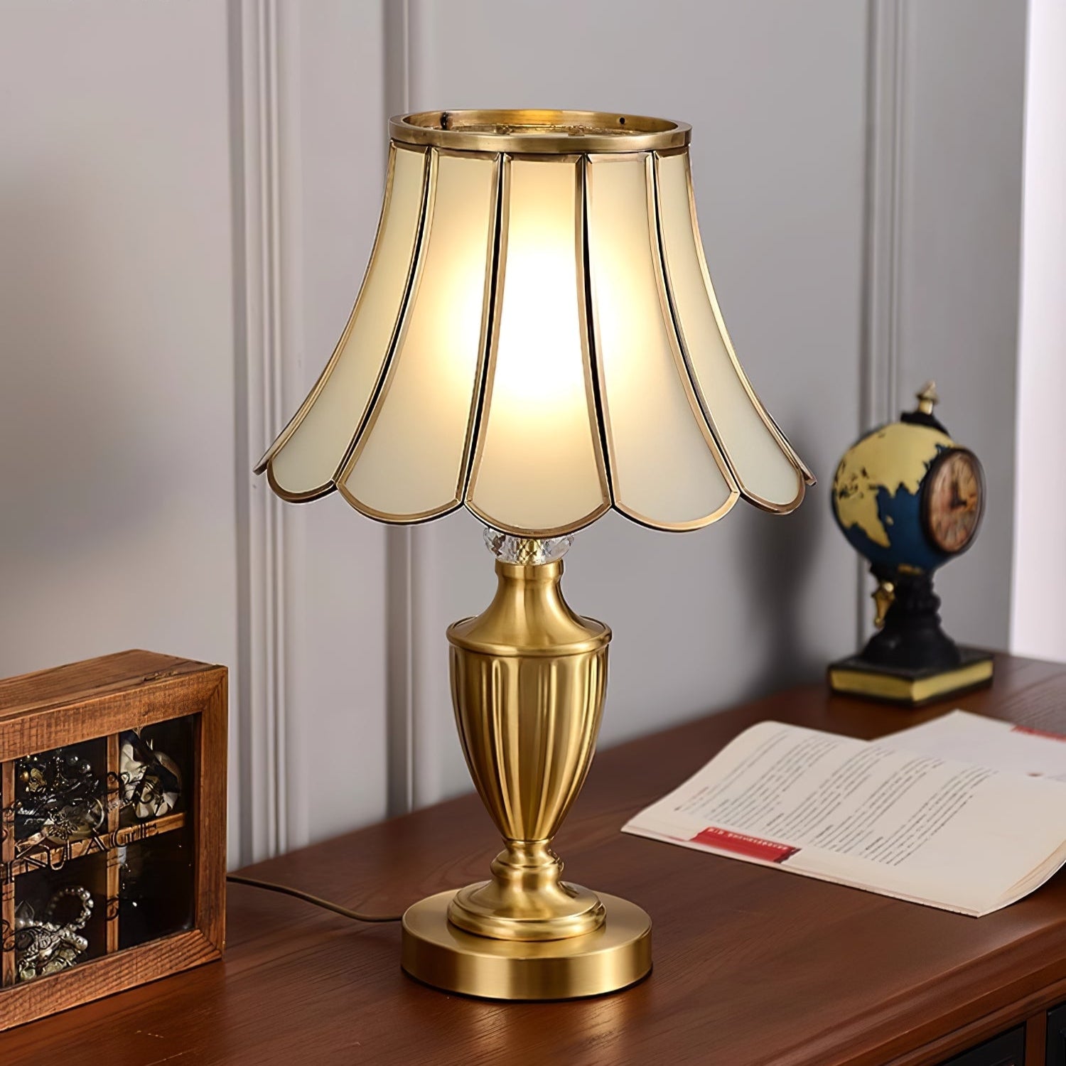 Lucia Table Lamp - Blowlighting