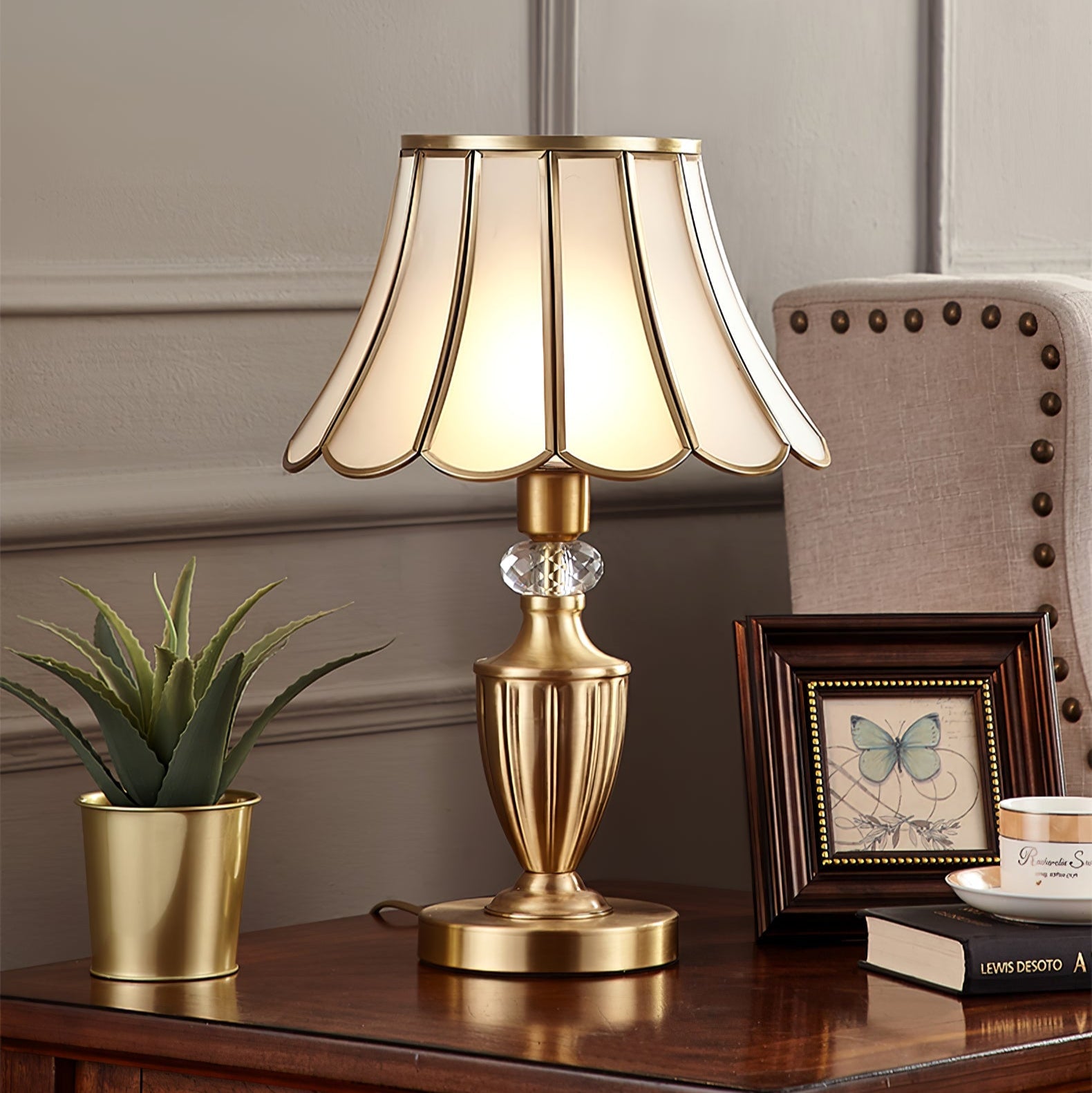 Lucia Table Lamp - Blowlighting