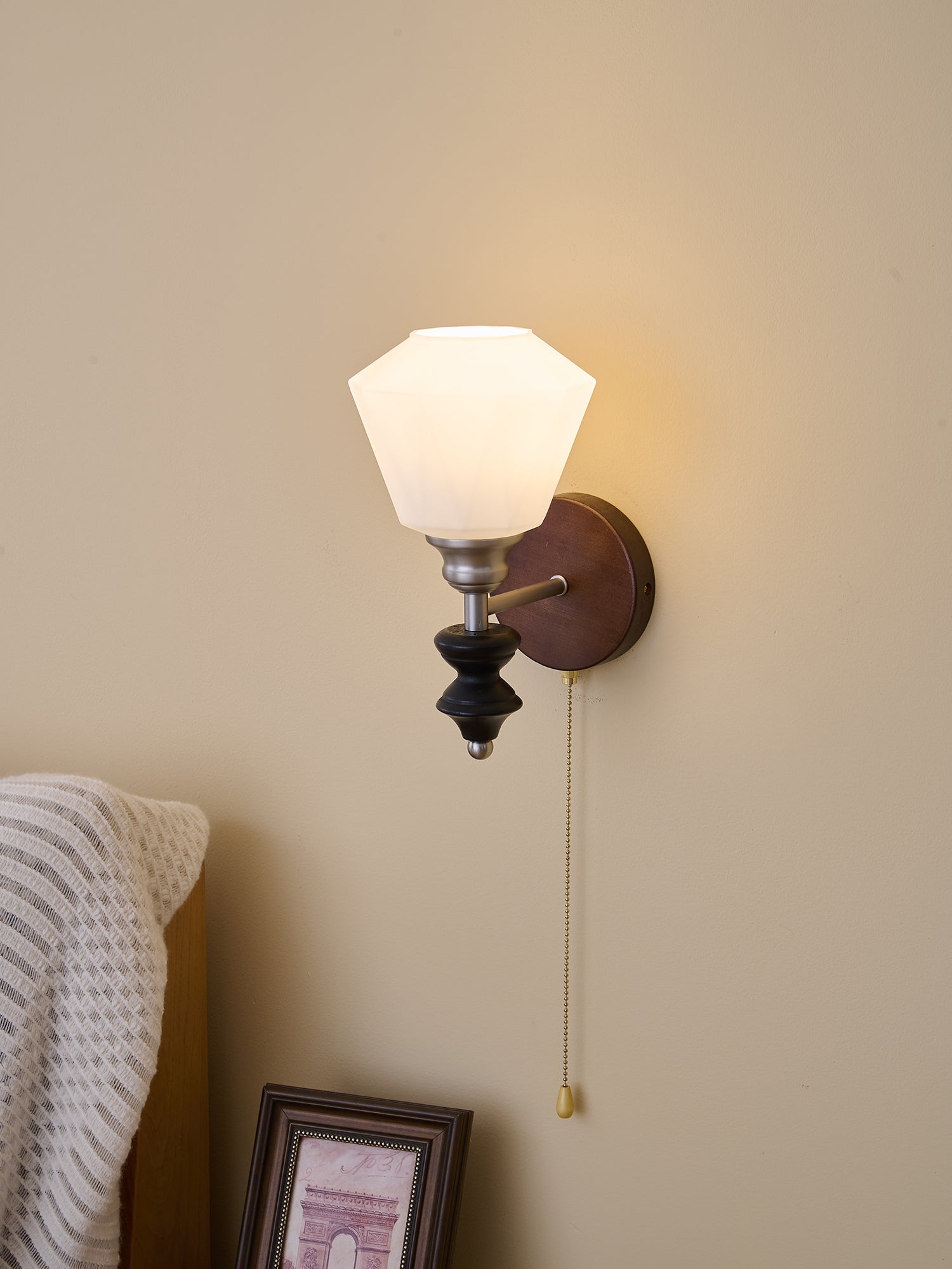 Lucille Wall Lamp - Blowlighting
