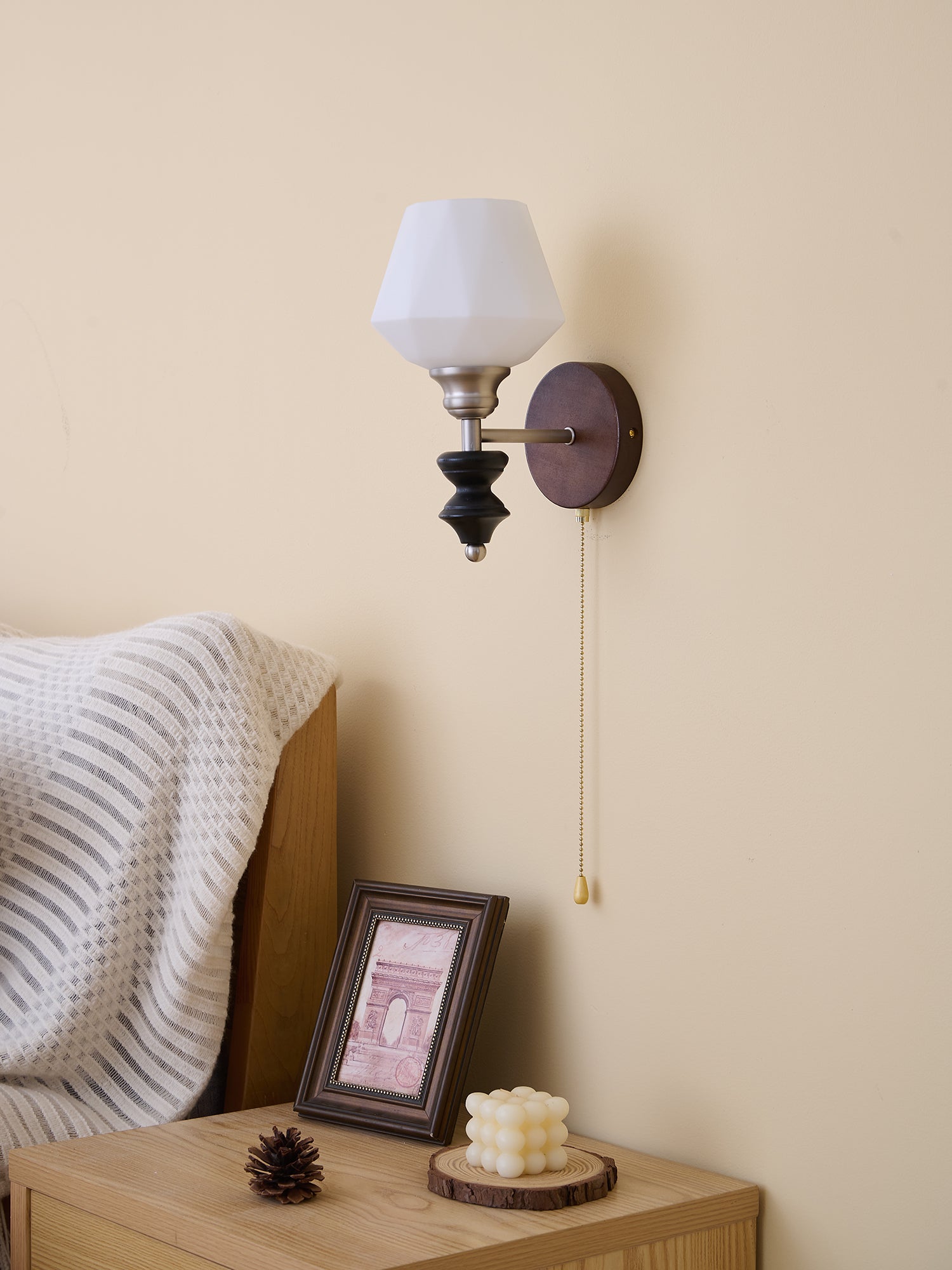 Lucille Wall Lamp - Blowlighting