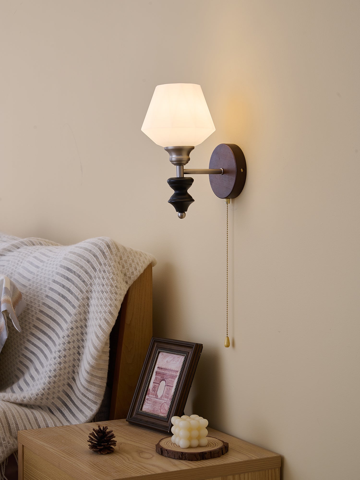 Lucille Wall Lamp - Blowlighting