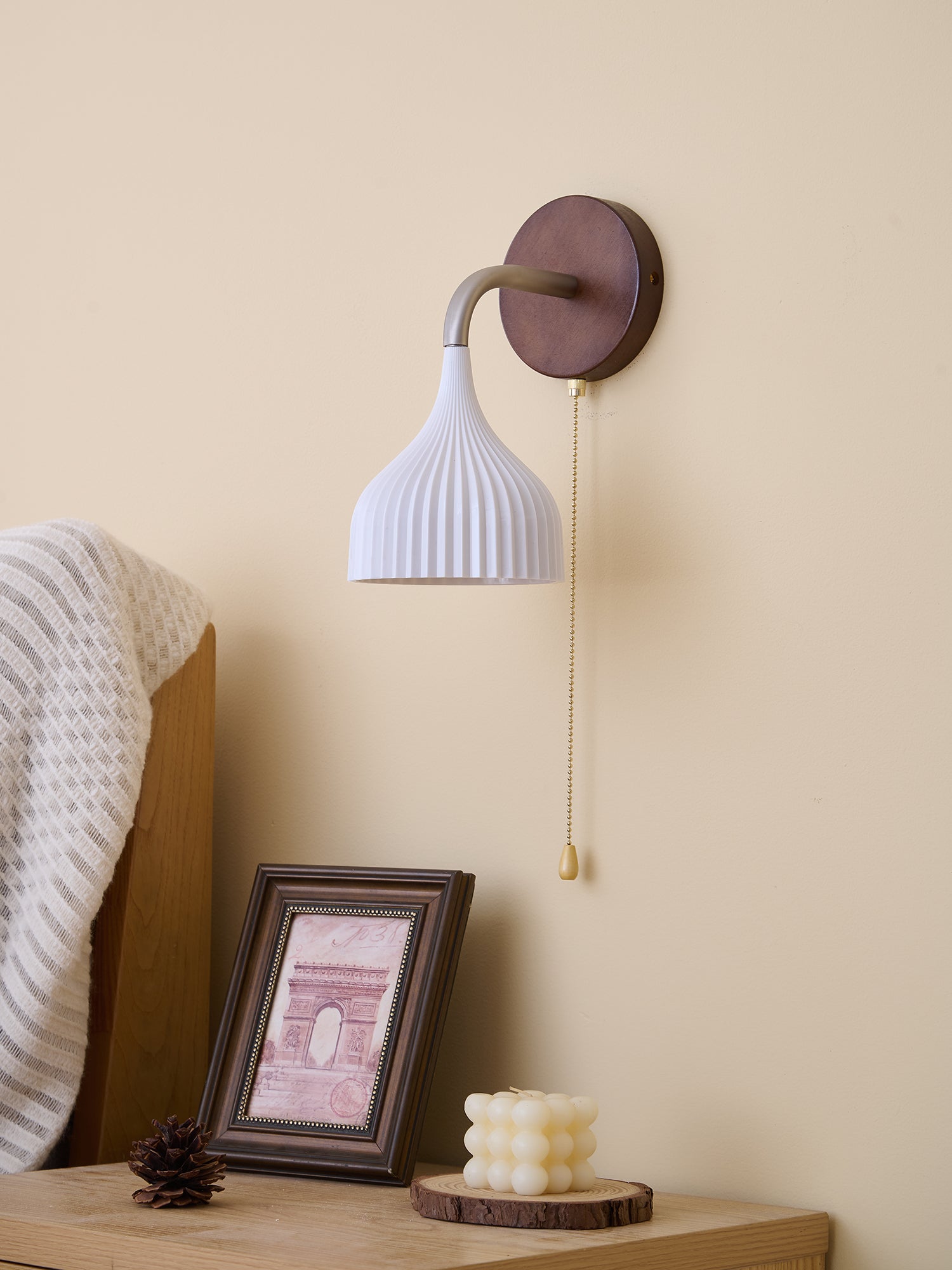 Lucina Wall Lamp - Blowlighting
