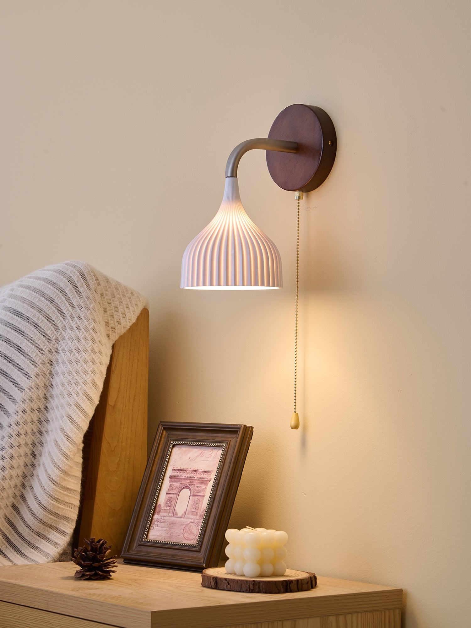 Lucina Wall Lamp - Blowlighting