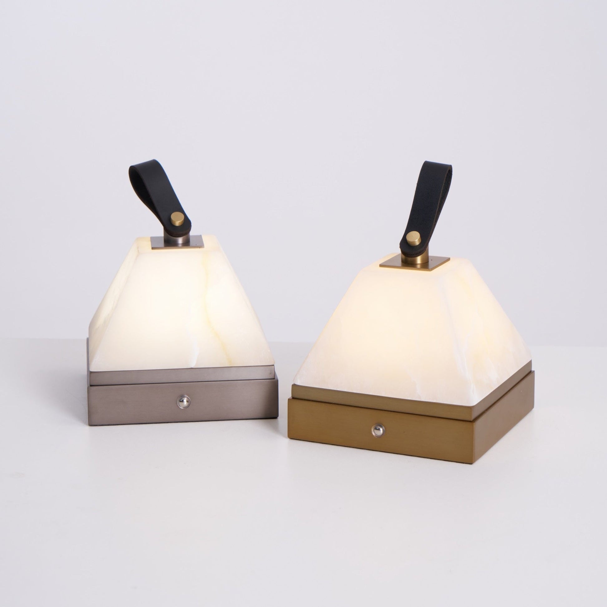 Pyramidale Alabaster Table Lamp with Leather Handle - Blowlighting