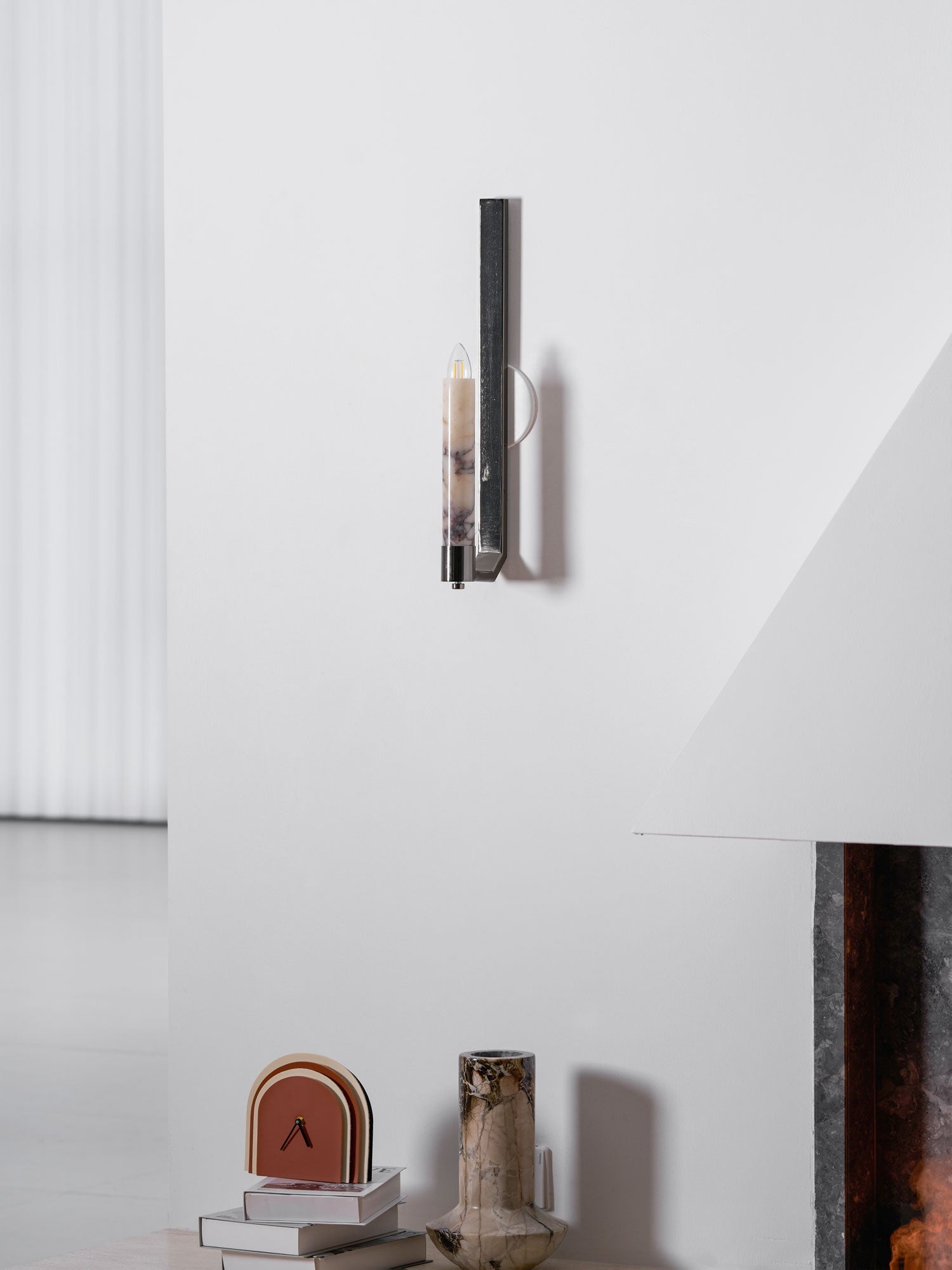 Mateo Modern Metal Wall Lamp - Blowlighting