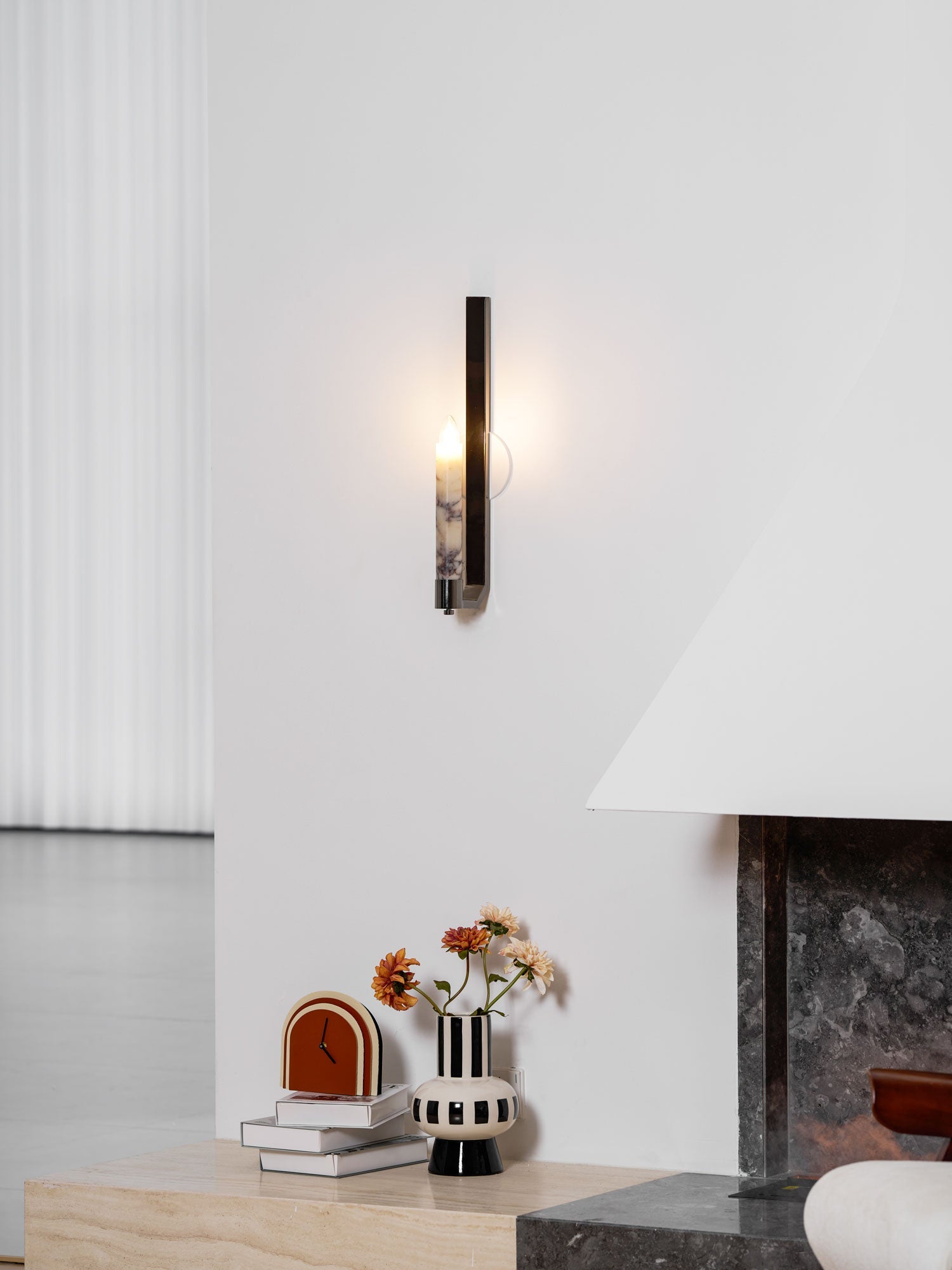 Mateo Modern Metal Wall Lamp - Blowlighting