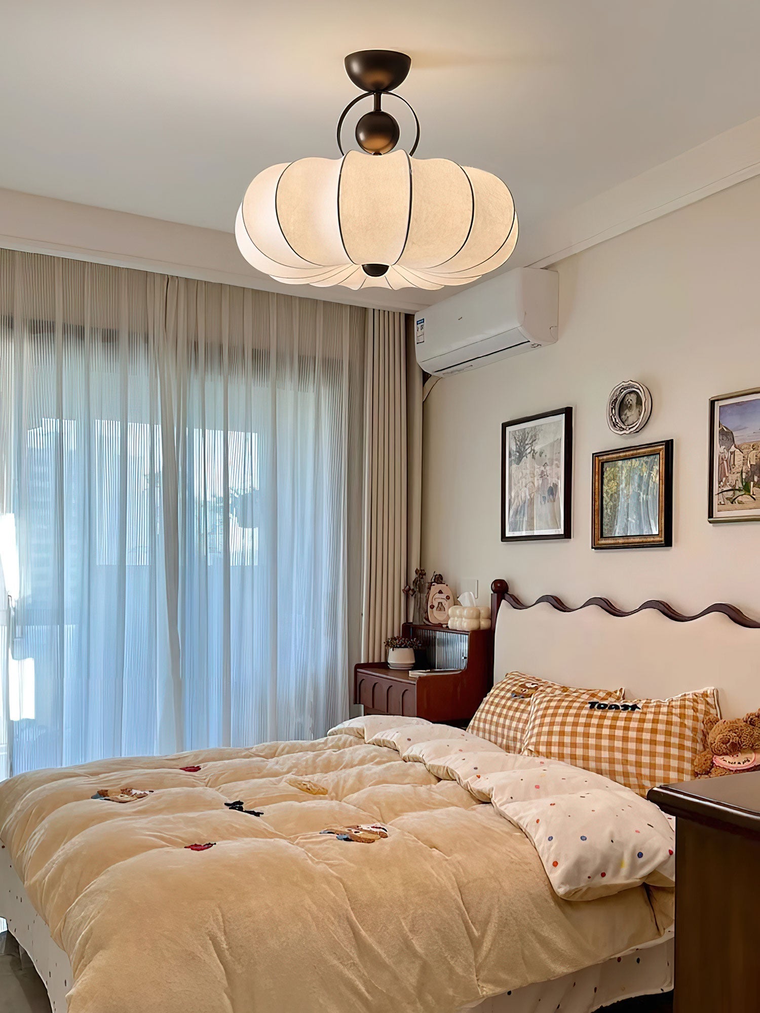 Yunshui Petal Fabric Bronze Pendant Light - Blowlighting