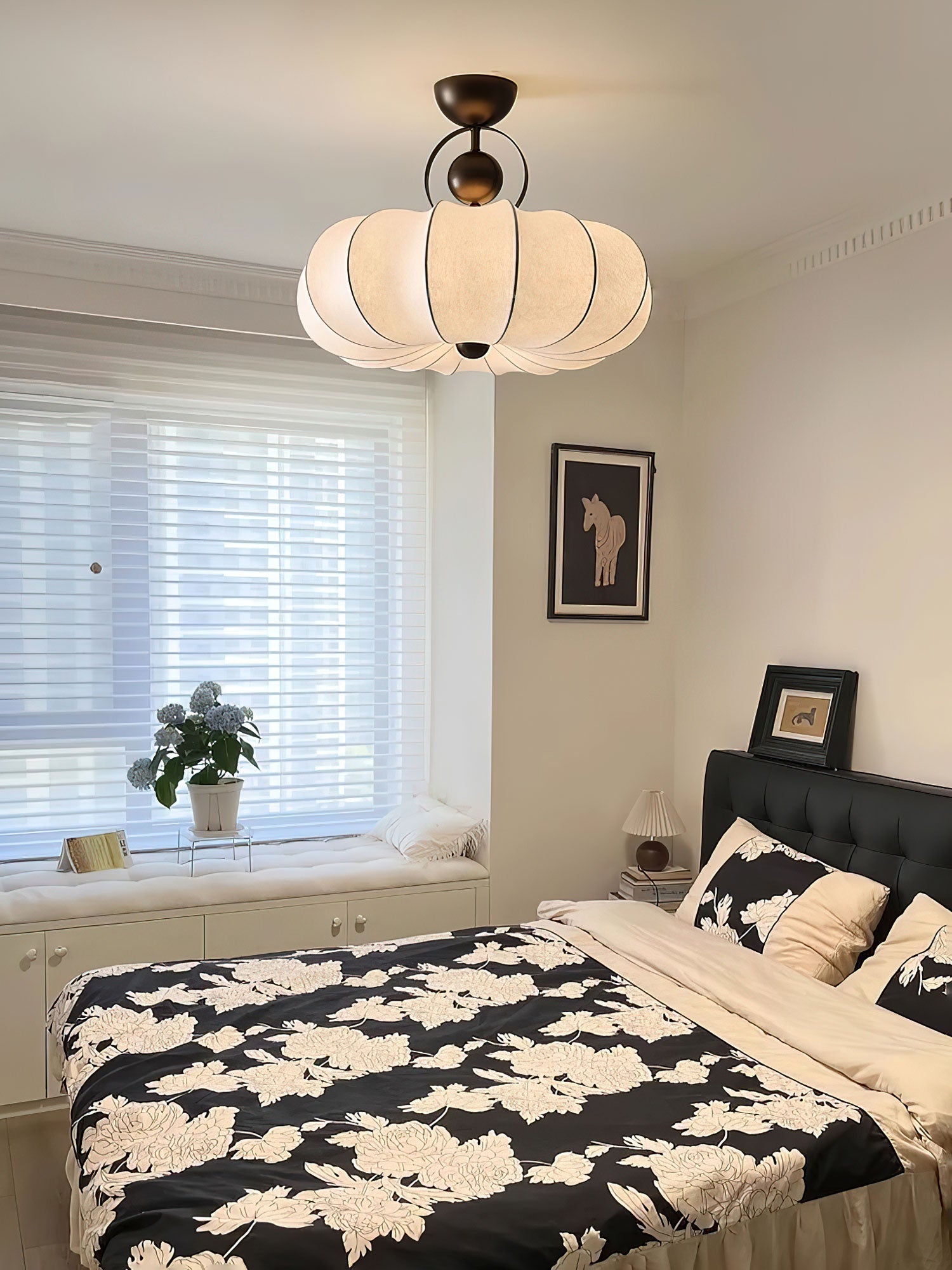 Yunshui Petal Fabric Bronze Pendant Light - Blowlighting