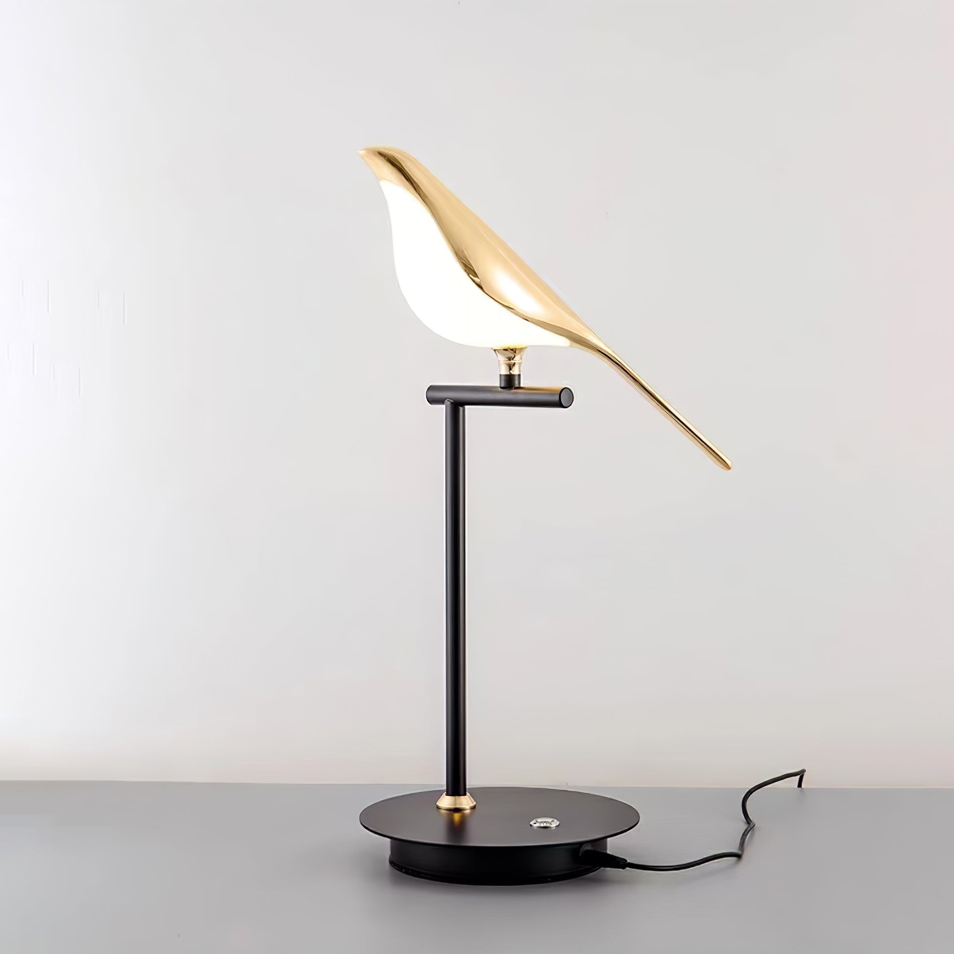 Magpie Perch Table Lamp - Blowlighting