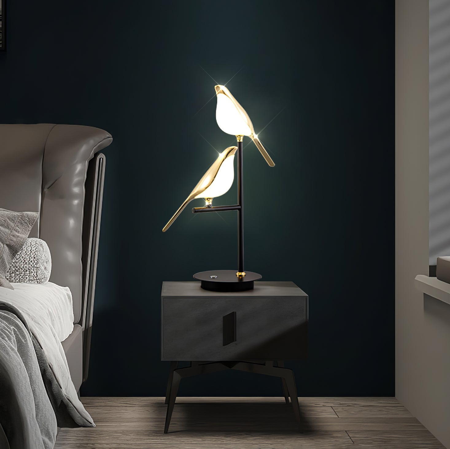 Magpie Perch Table Lamp - Blowlighting