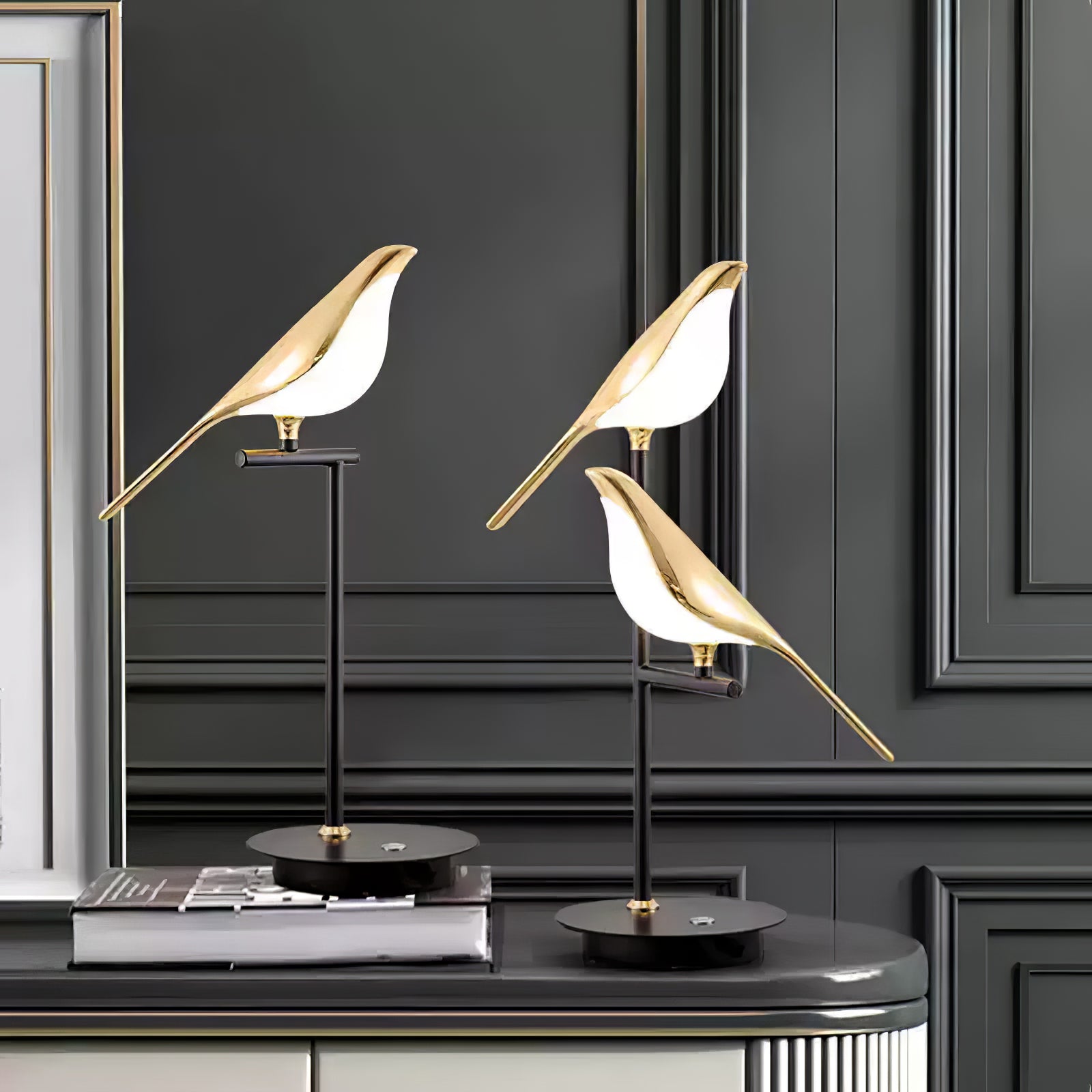Magpie Perch Table Lamp - Blowlighting